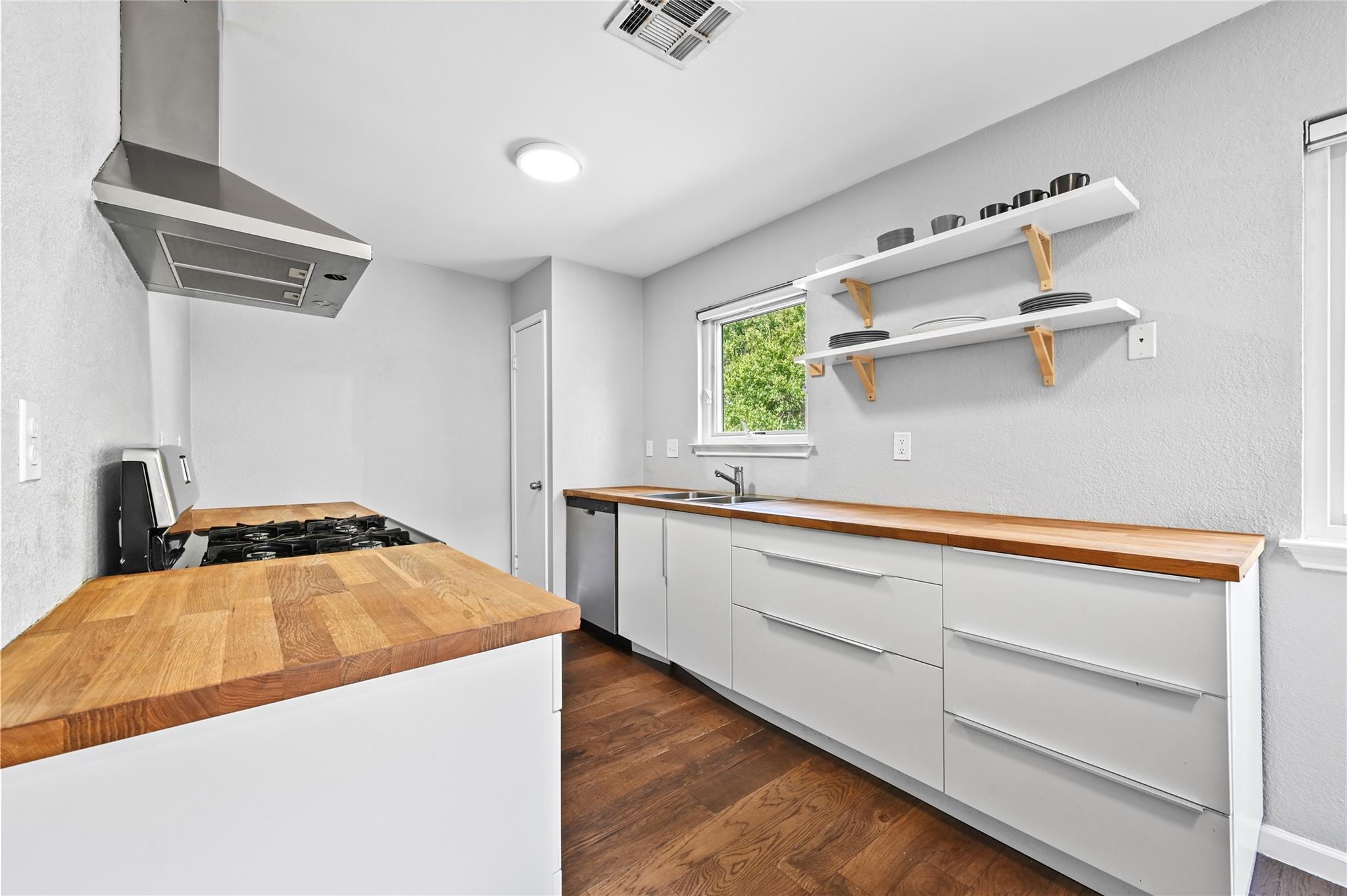 12024 Thompkins Dr, Austin, TX 78753