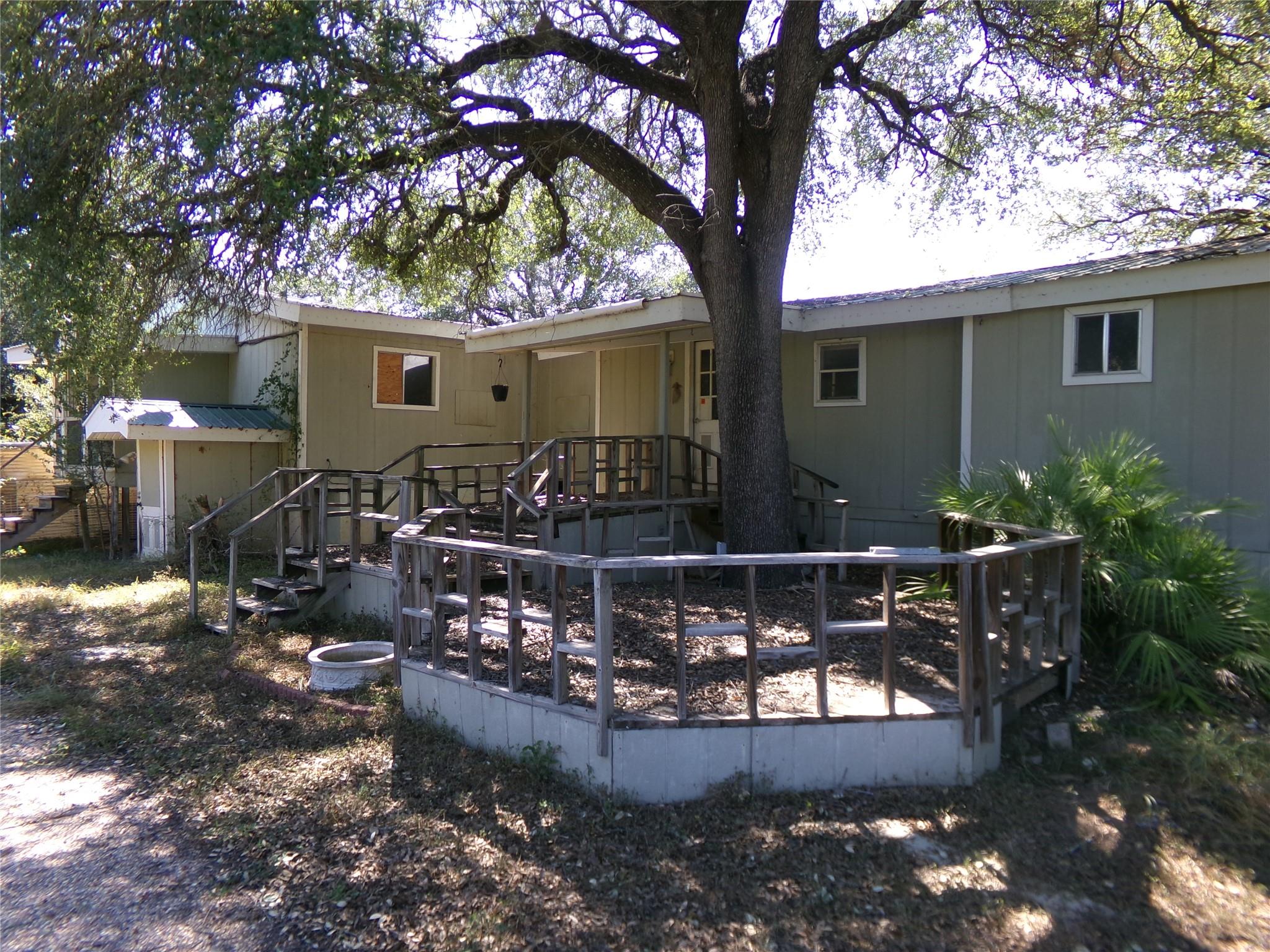 2006 Elm Creek Dr, Granite Shoals, TX 78654