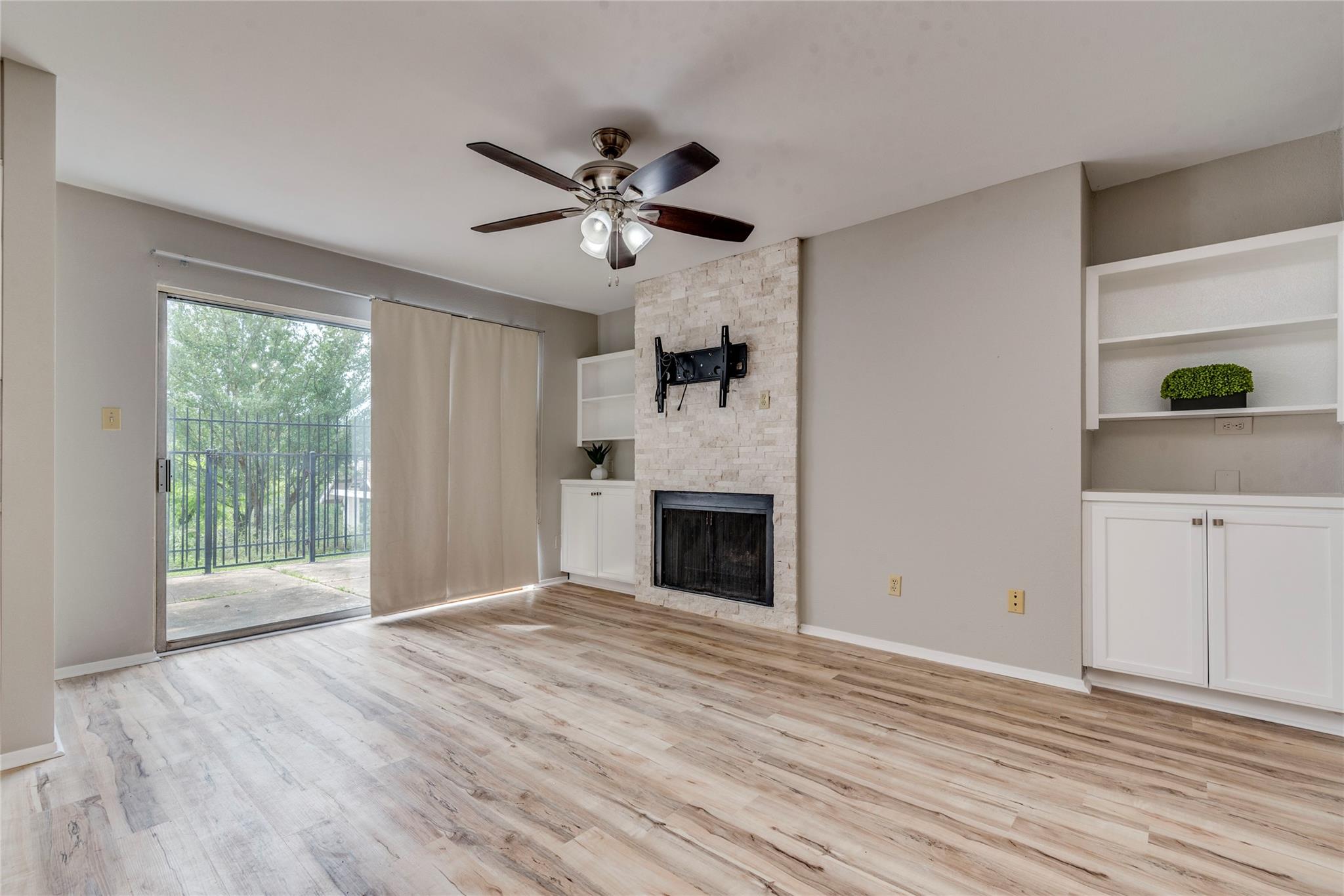 6910 Hart Ln # 805, Austin, TX 78731