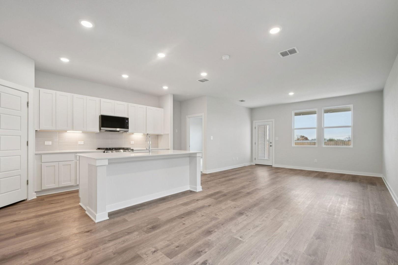 13501 Swift Wind Dr, Buda, TX 78610