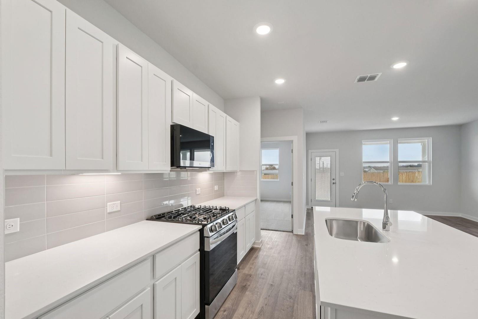 13501 Swift Wind Dr, Buda, TX 78610