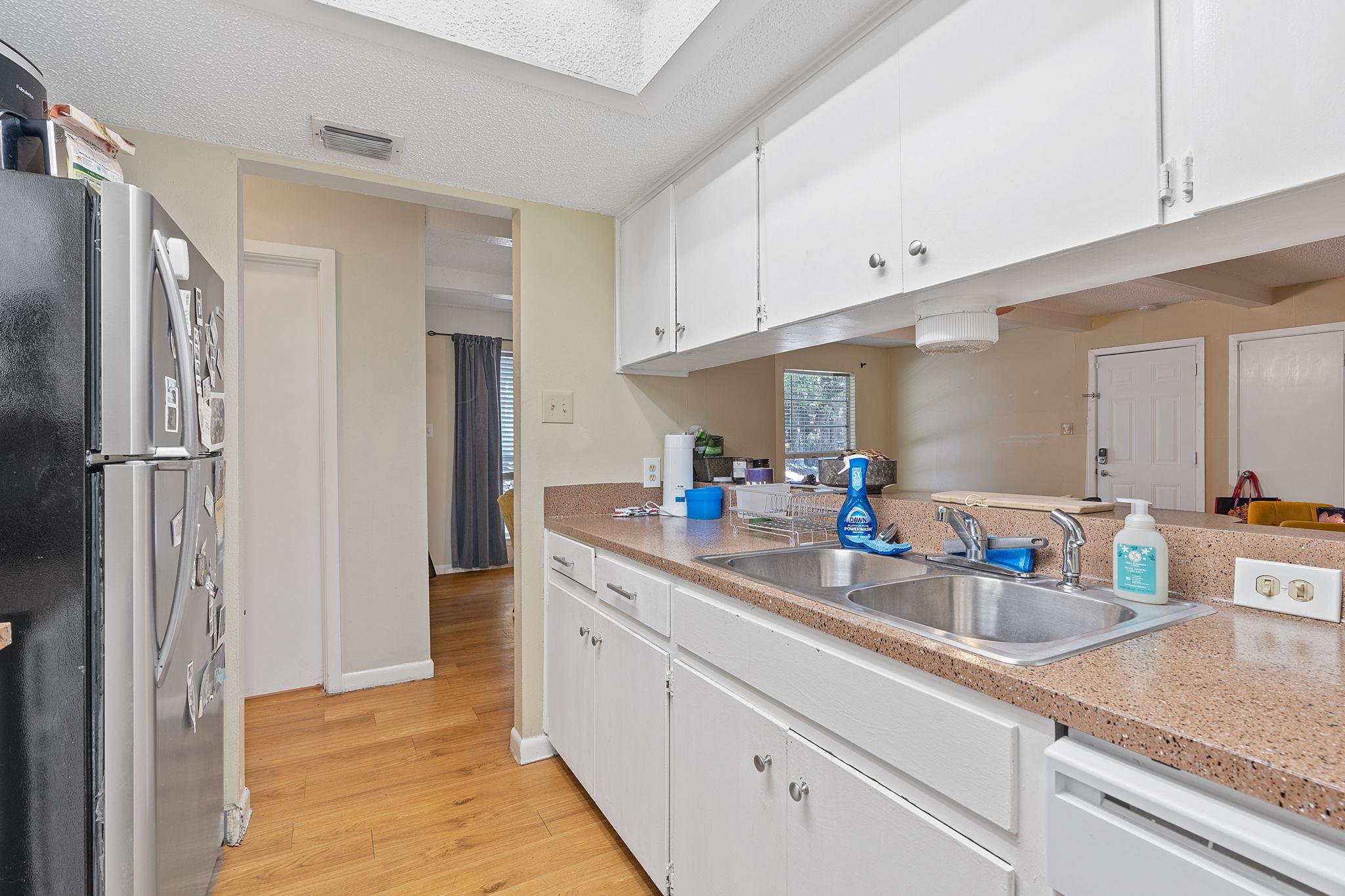 1910 Woodland Ave, Austin, TX 78741