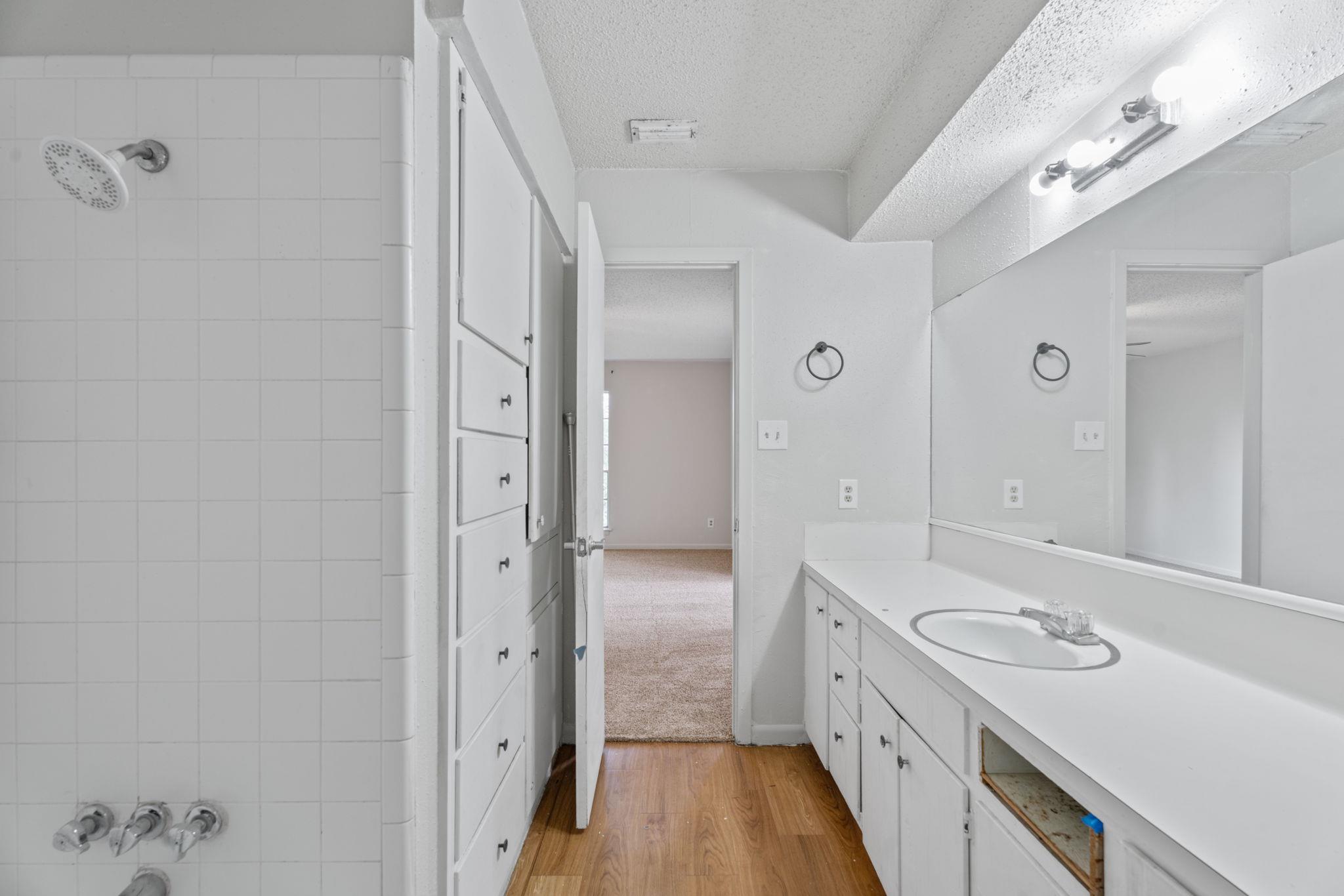 1910 Woodland Ave, Austin, TX 78741