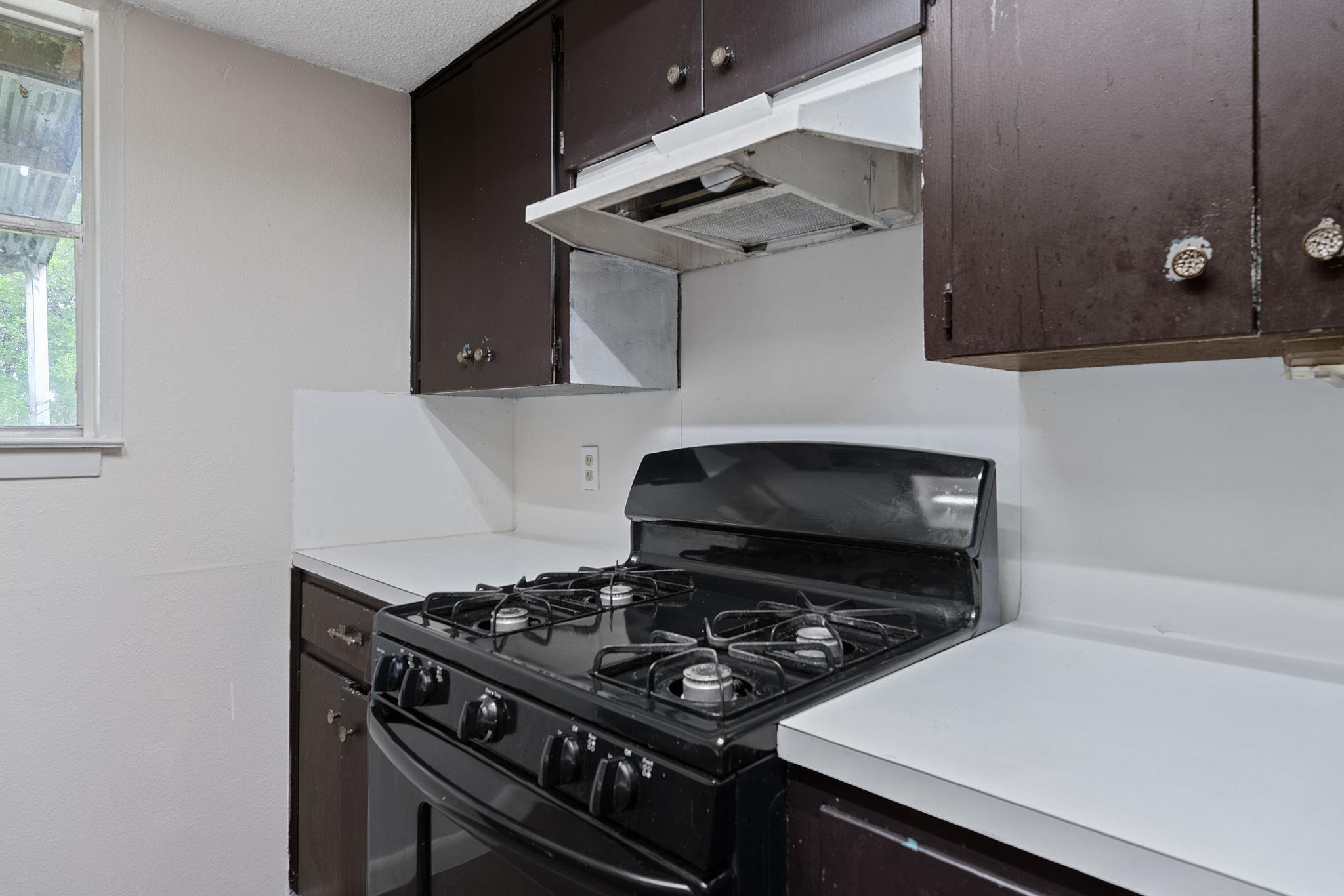 1910 Woodland Ave, Austin, TX 78741