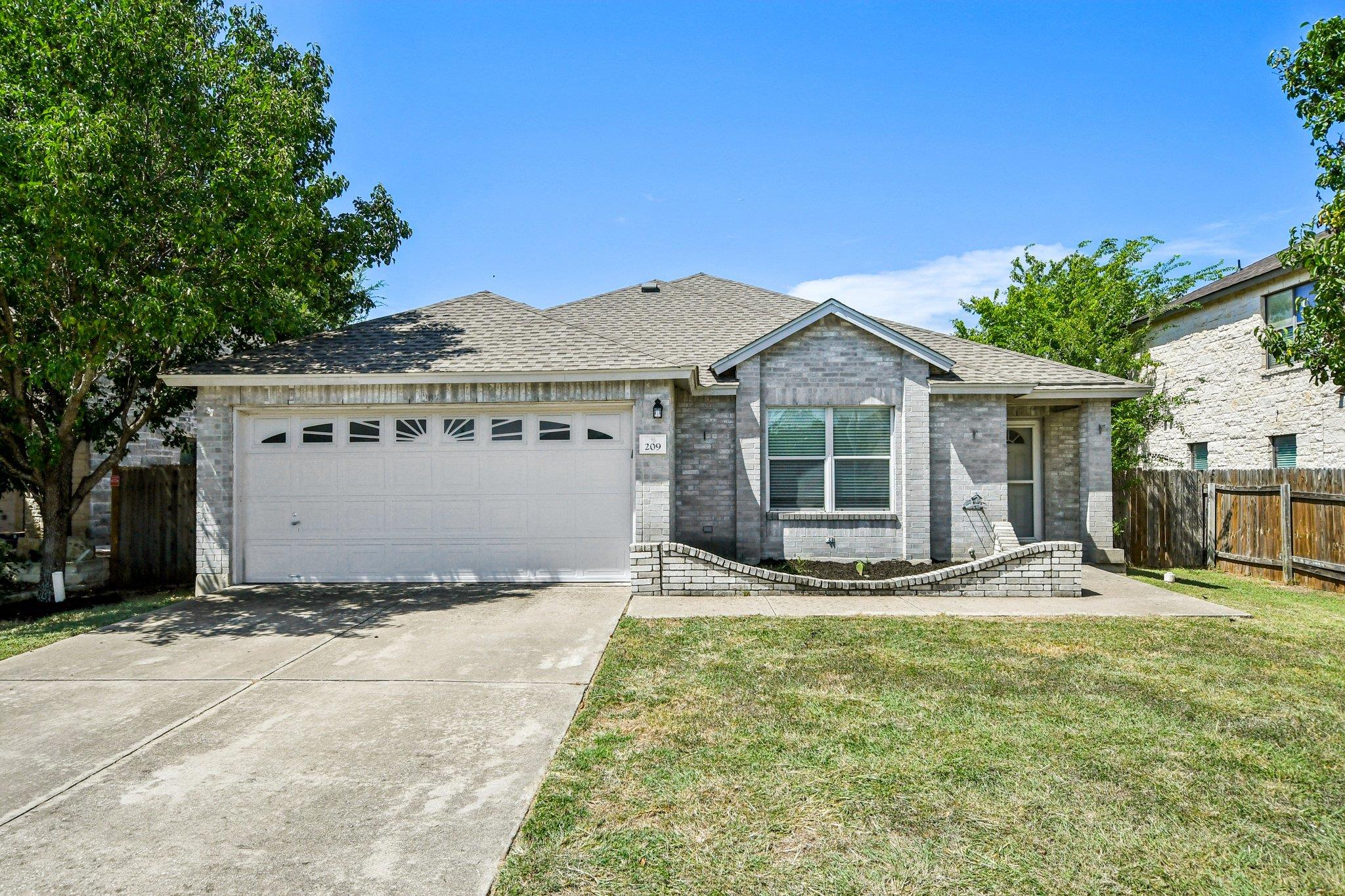 209 Cottontail Dr, Leander, TX 78641
