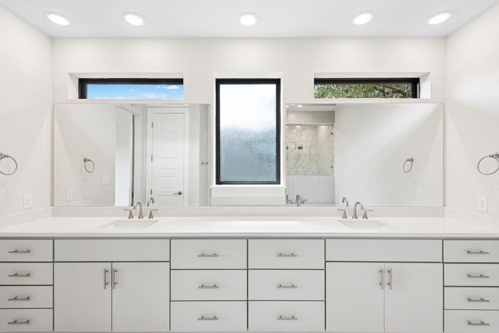 1213 Stormy Dr, Georgetown, TX 78628