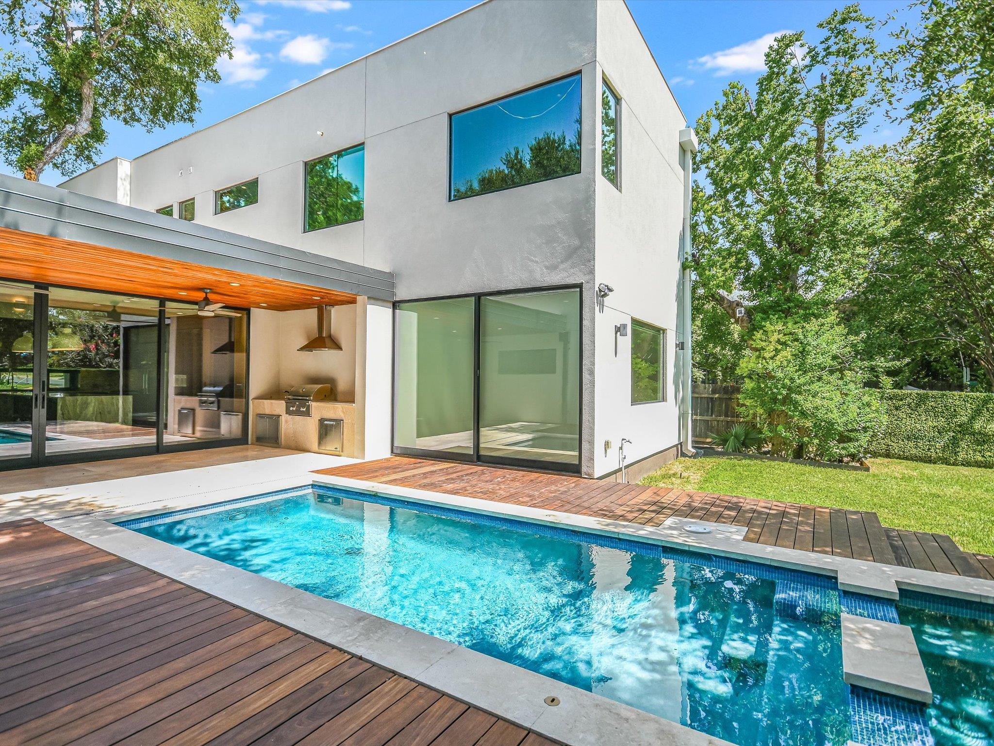 1601 Barn Swallow Dr, Austin, TX 78746