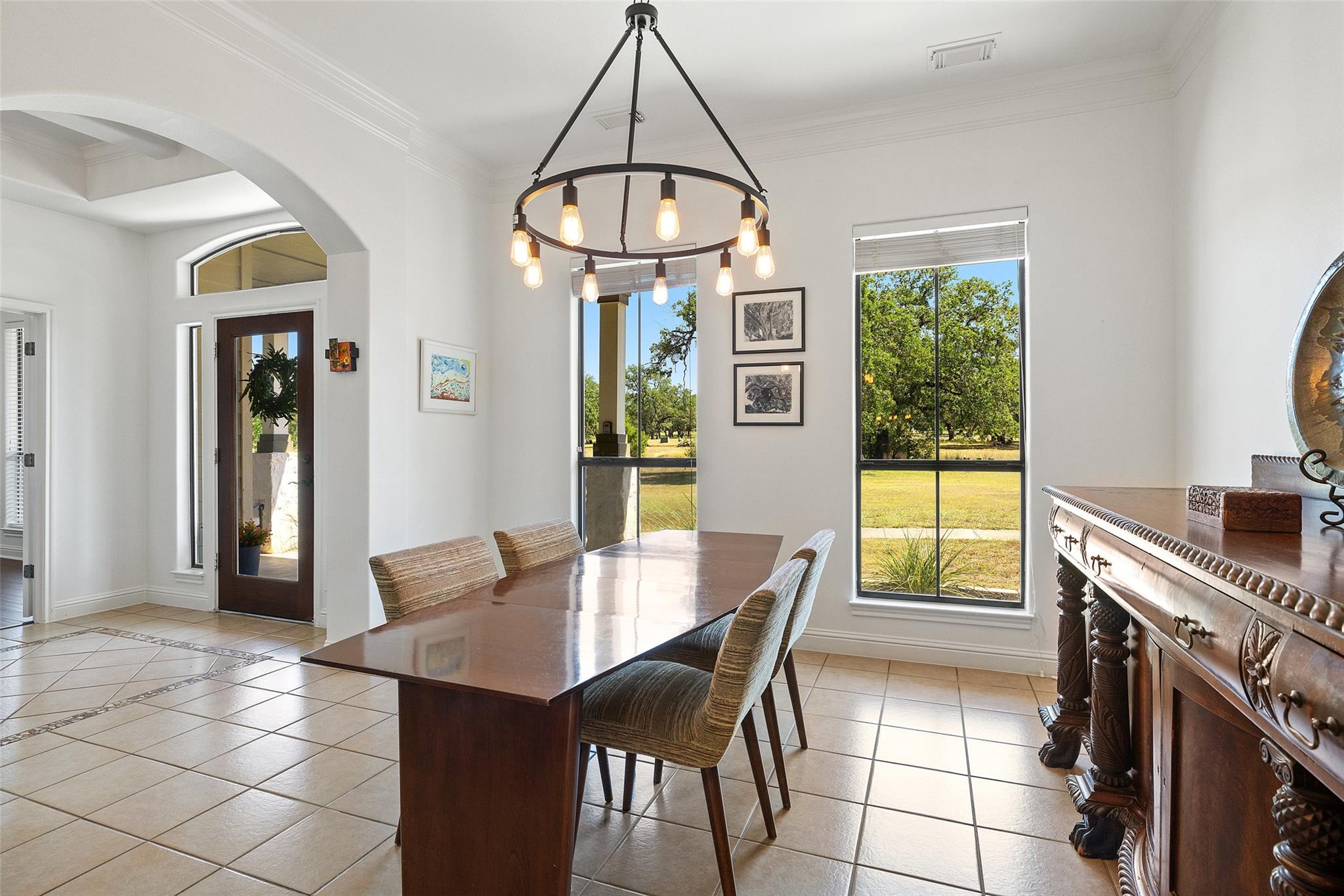 501 East Trl, Spicewood, TX 78669