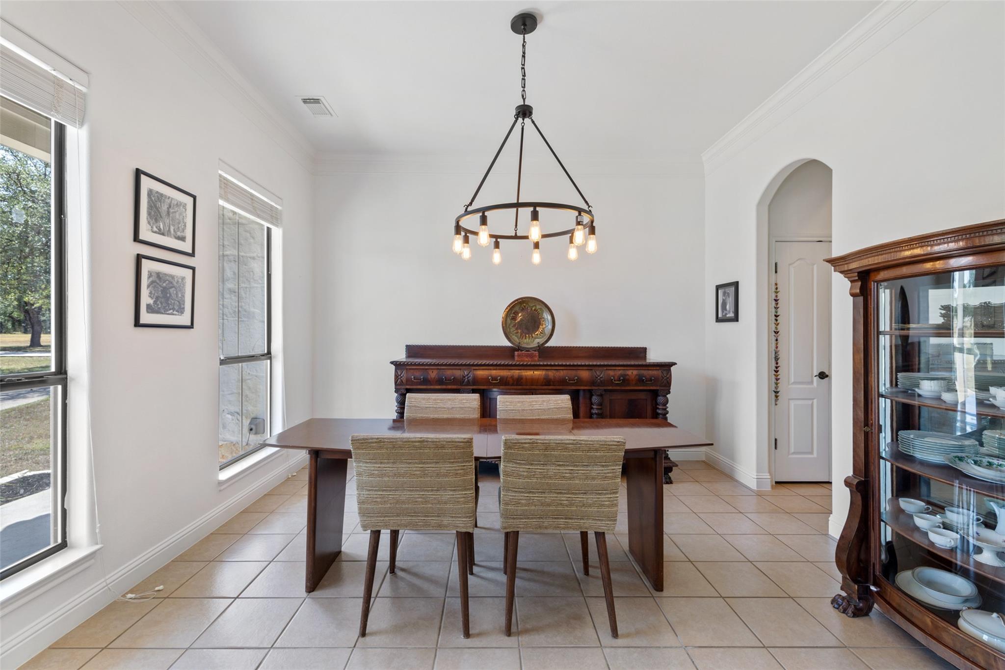 501 East Trl, Spicewood, TX 78669