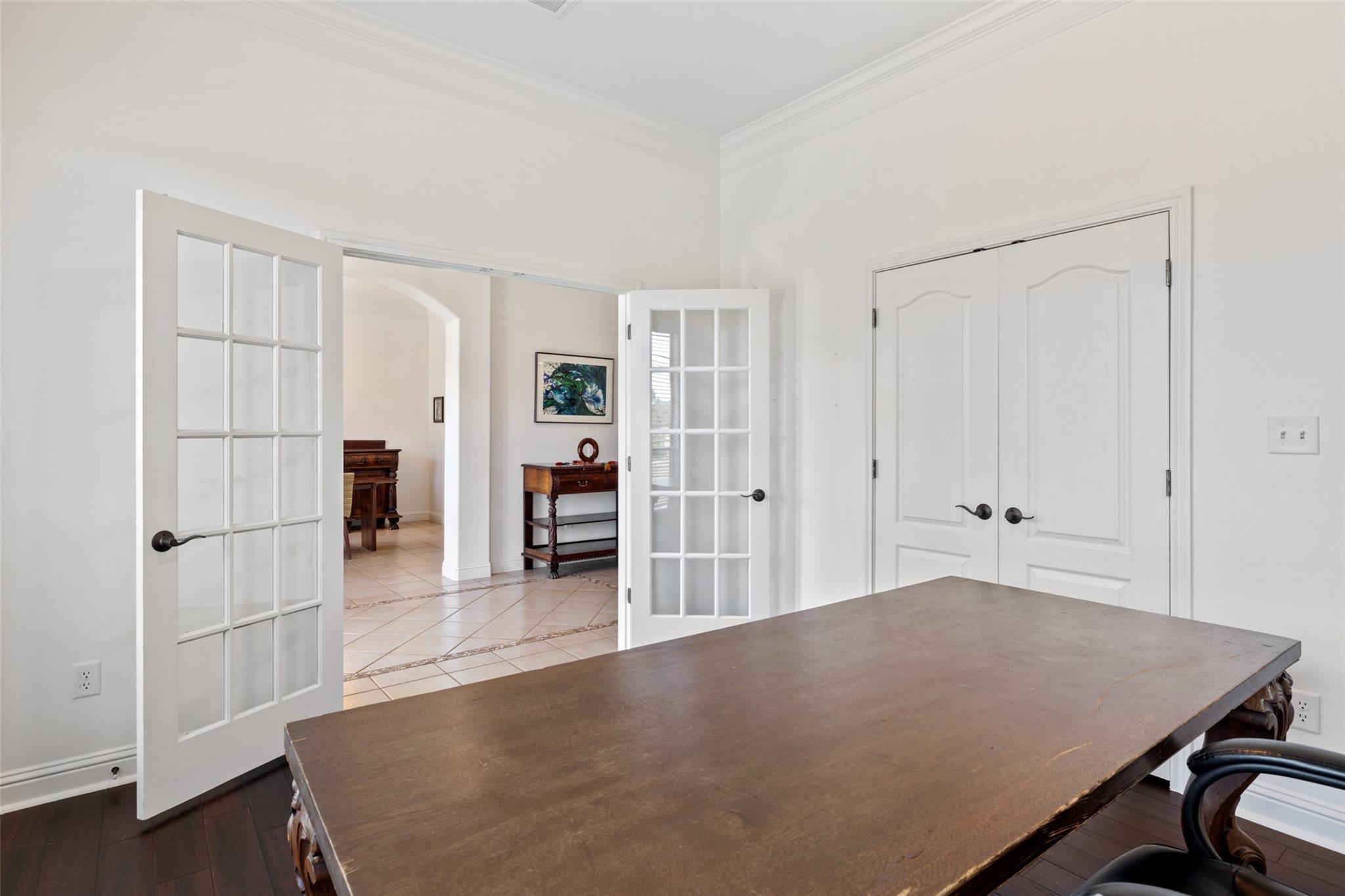 501 East Trl, Spicewood, TX 78669