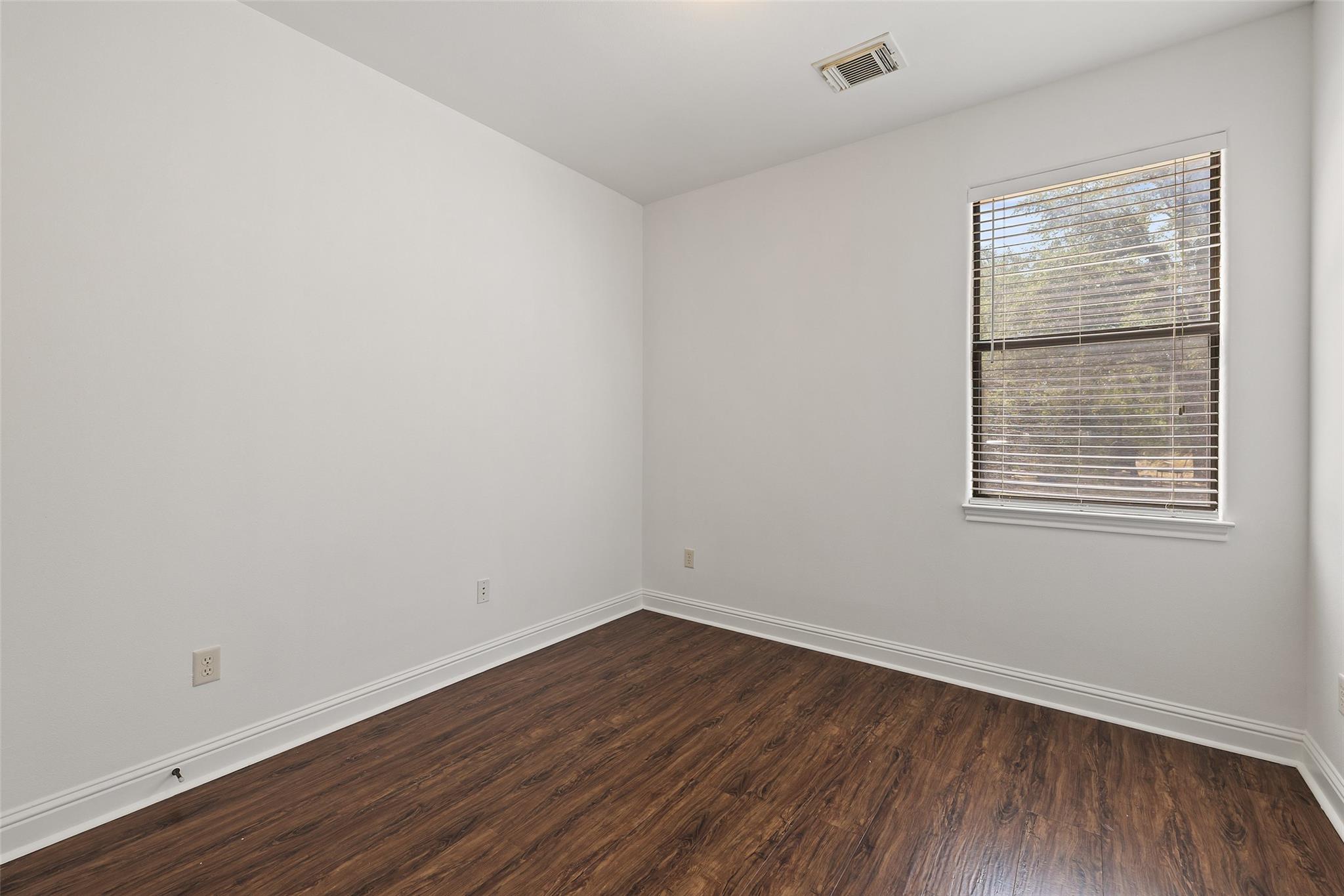 501 East Trl, Spicewood, TX 78669