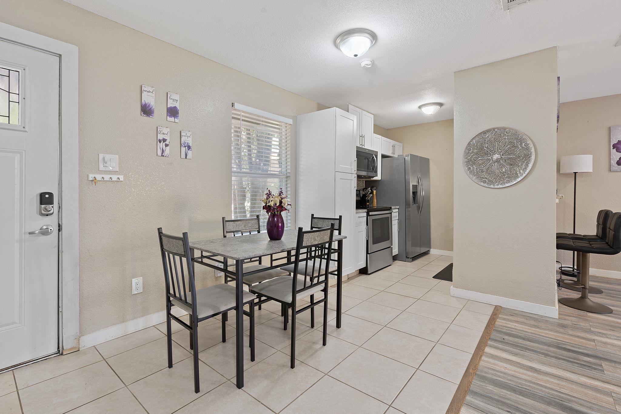 1906 Valley Hill Cir, Austin, TX 78741