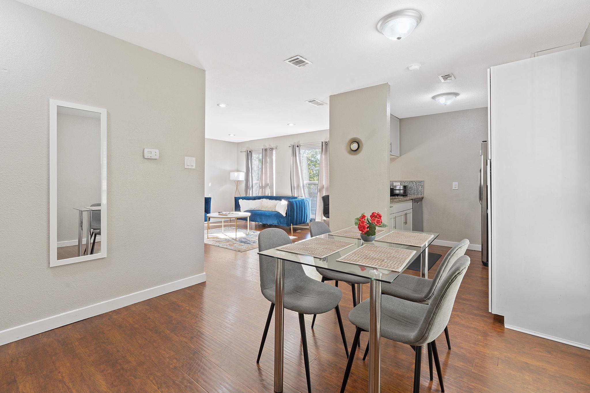 1906 Valley Hill Cir, Austin, TX 78741