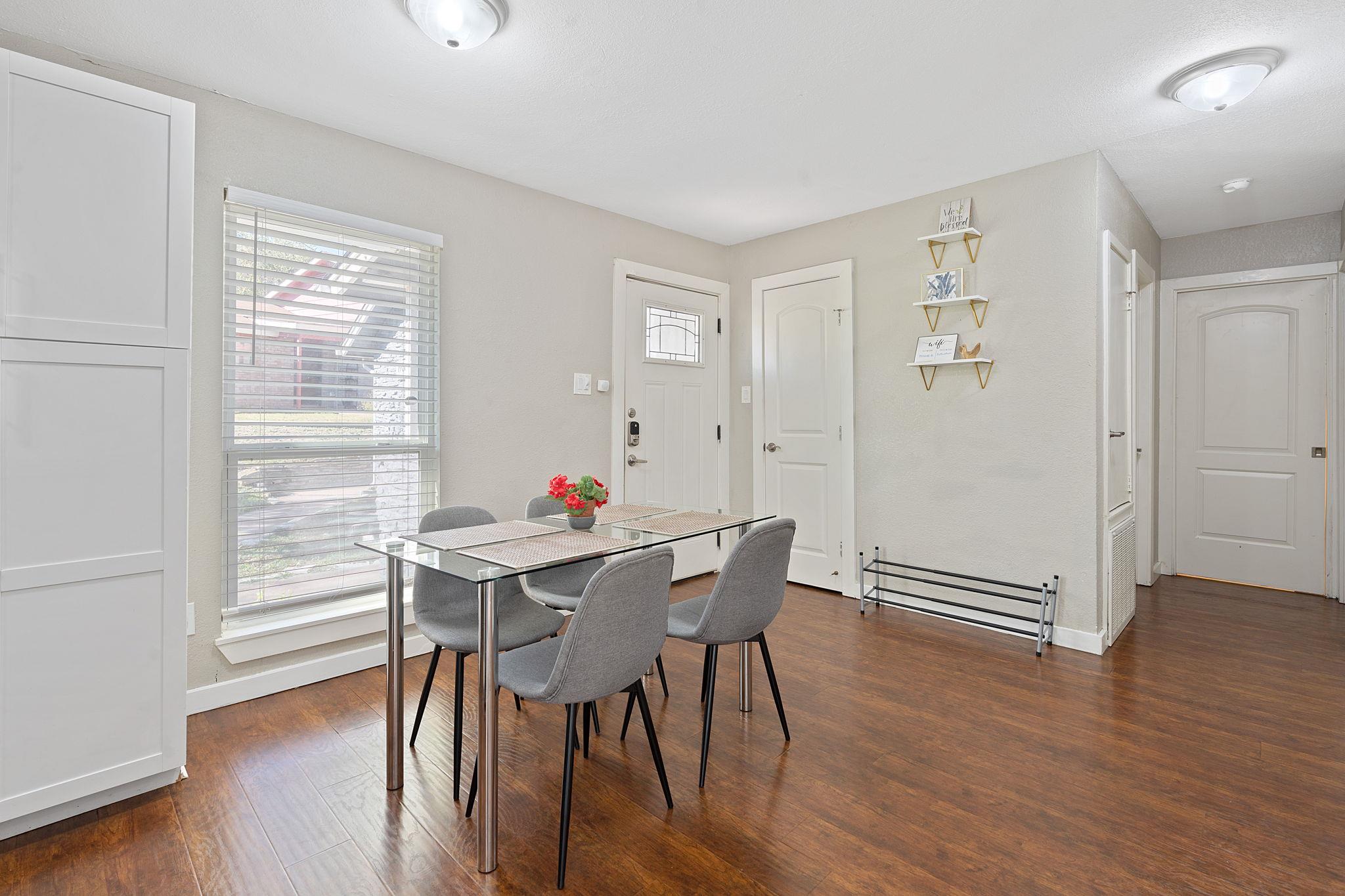 1906 Valley Hill Cir, Austin, TX 78741