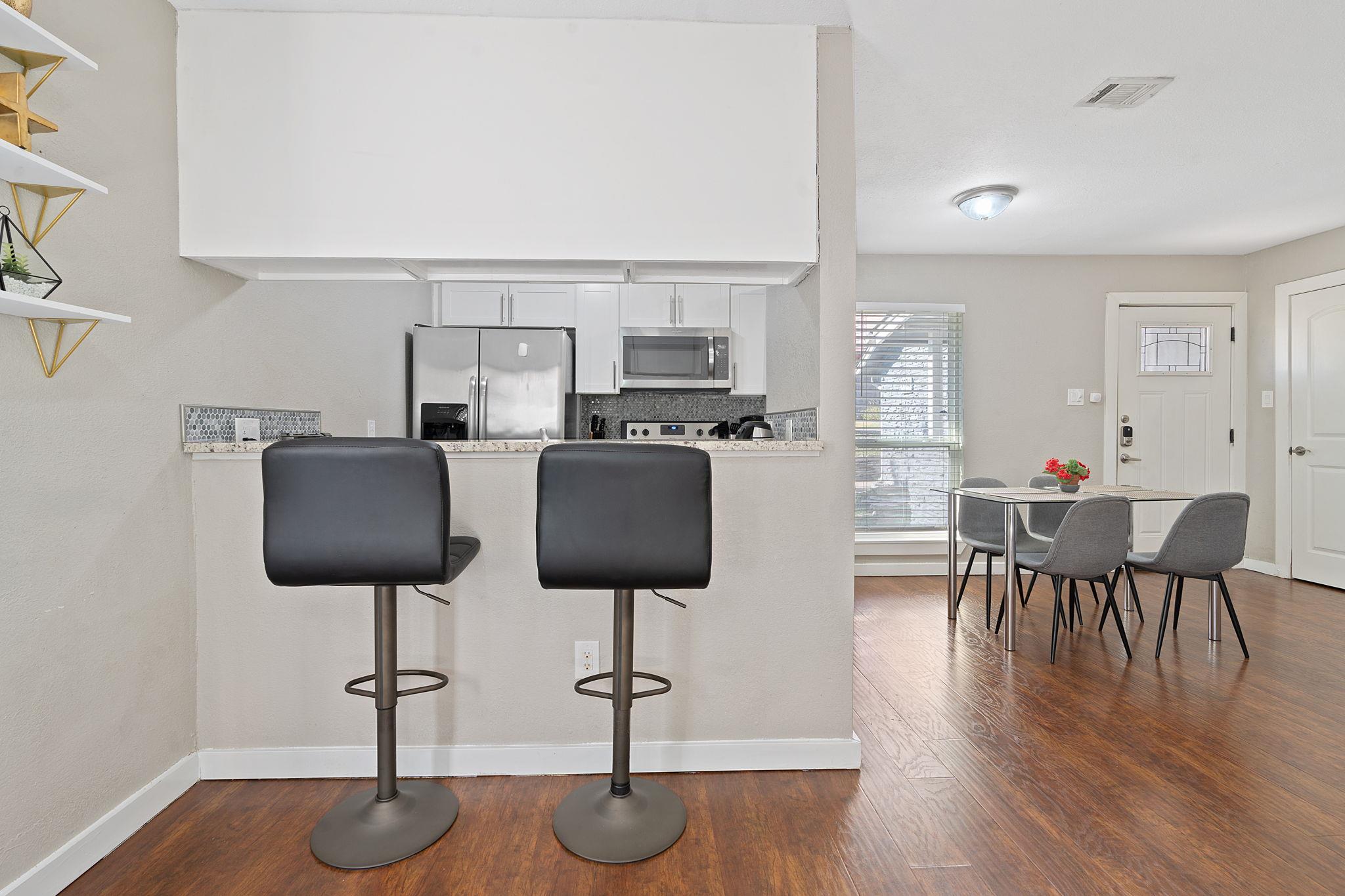 1906 Valley Hill Cir, Austin, TX 78741