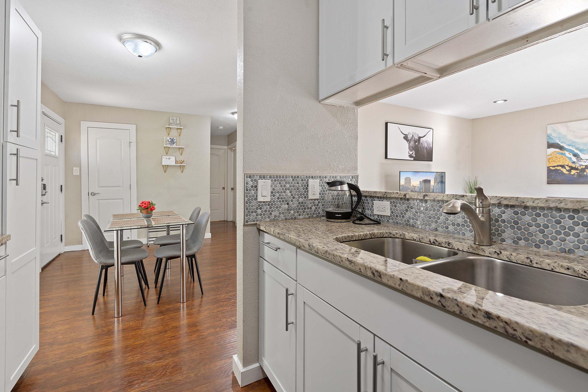 1906 Valley Hill Cir, Austin, TX 78741