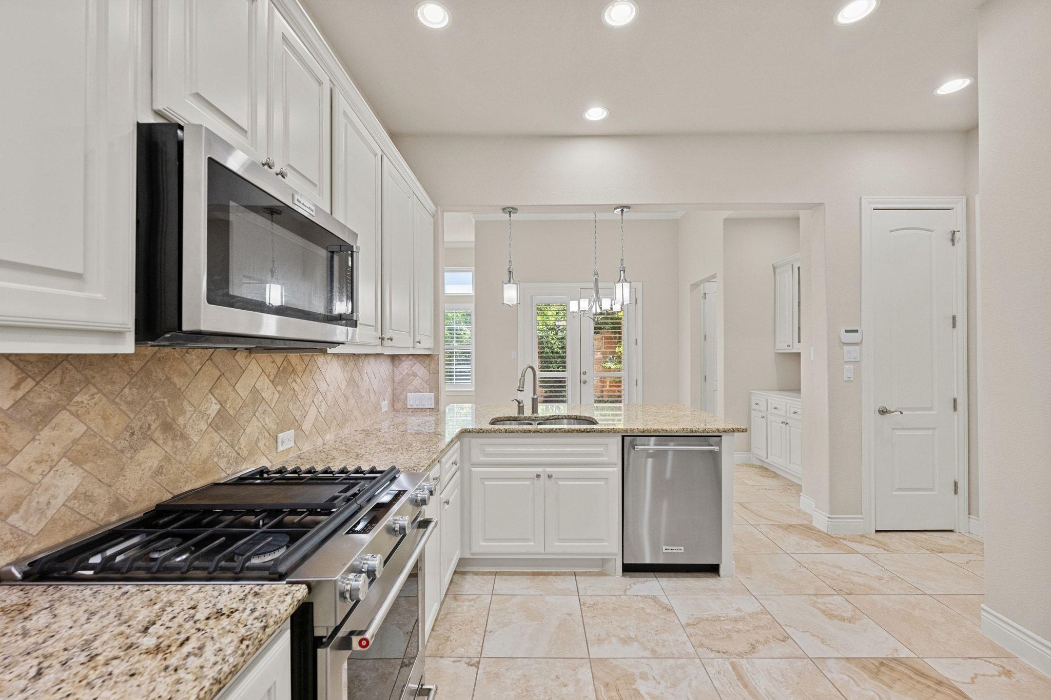 107 Lucia Cir # 1, Lakeway, TX 78734