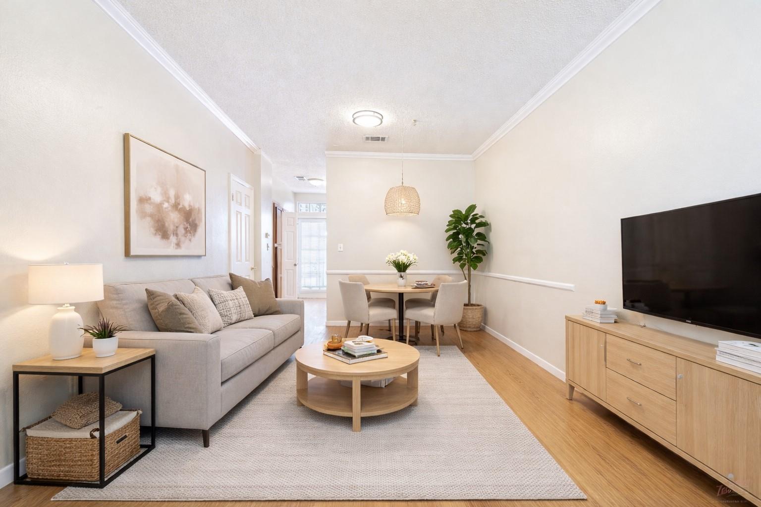 2300 Leon St # 204, Austin, TX 78705