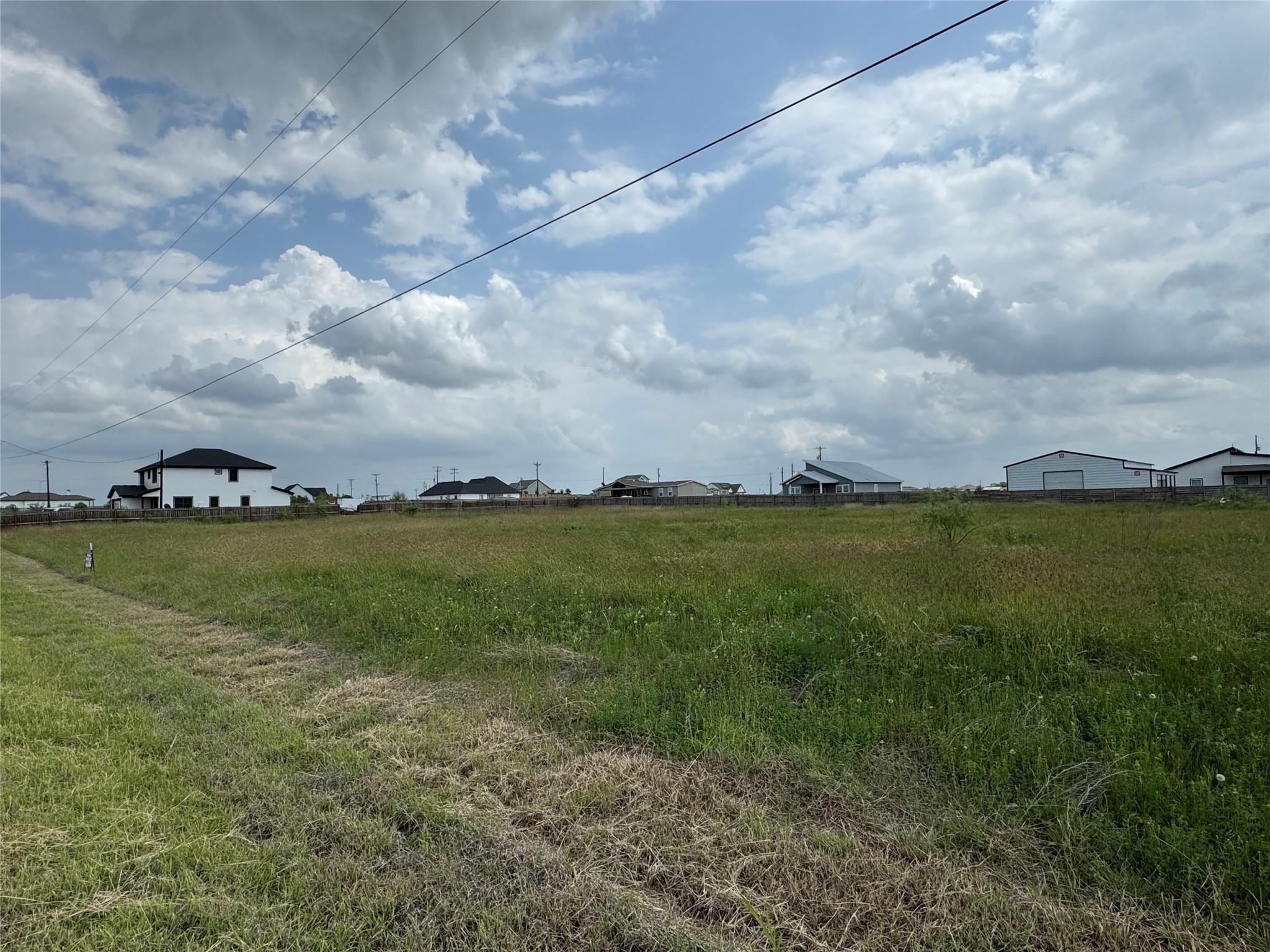 198 Bianca Cir, Del Valle, TX 78617