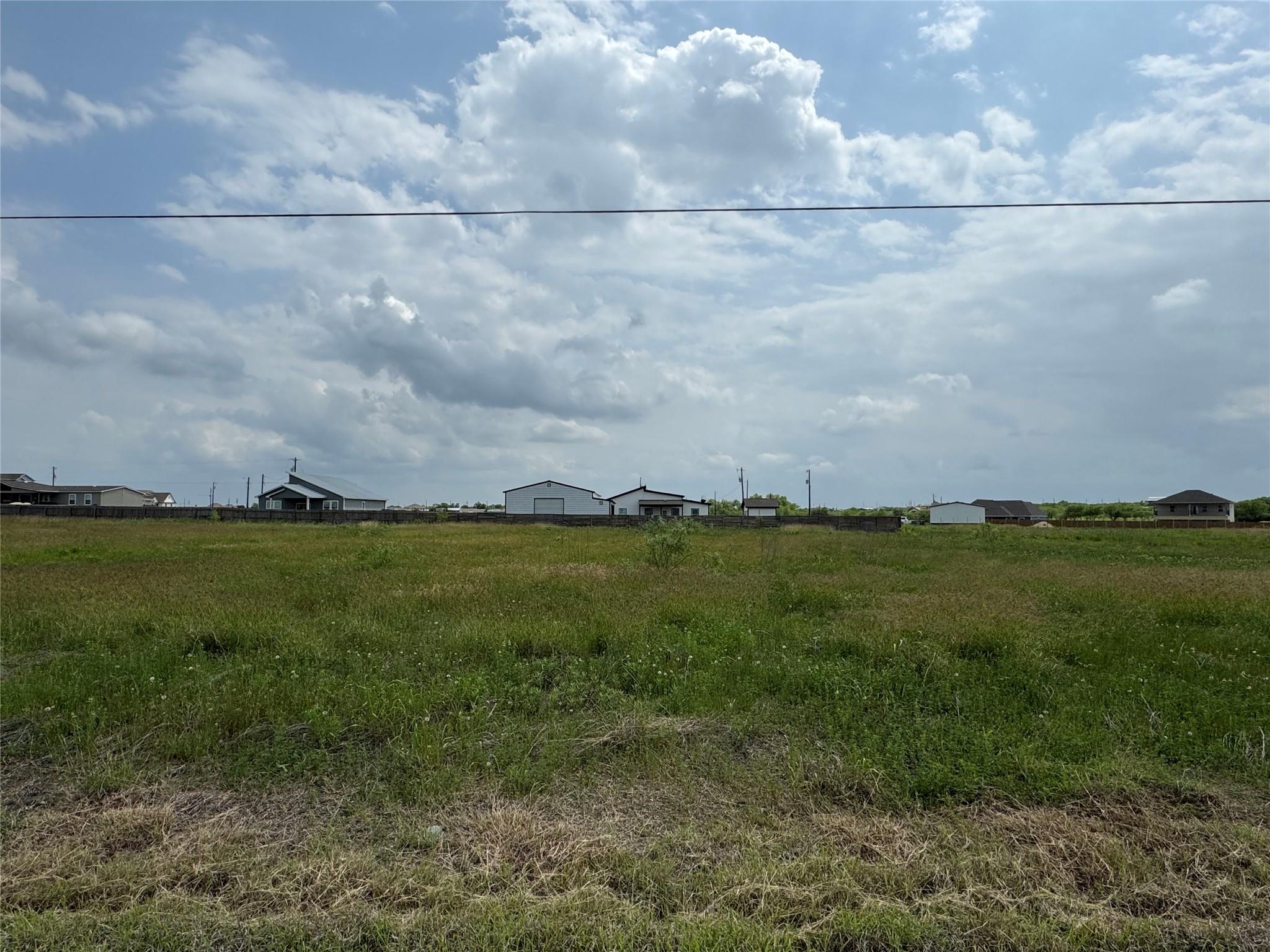 198 Bianca Cir, Del Valle, TX 78617