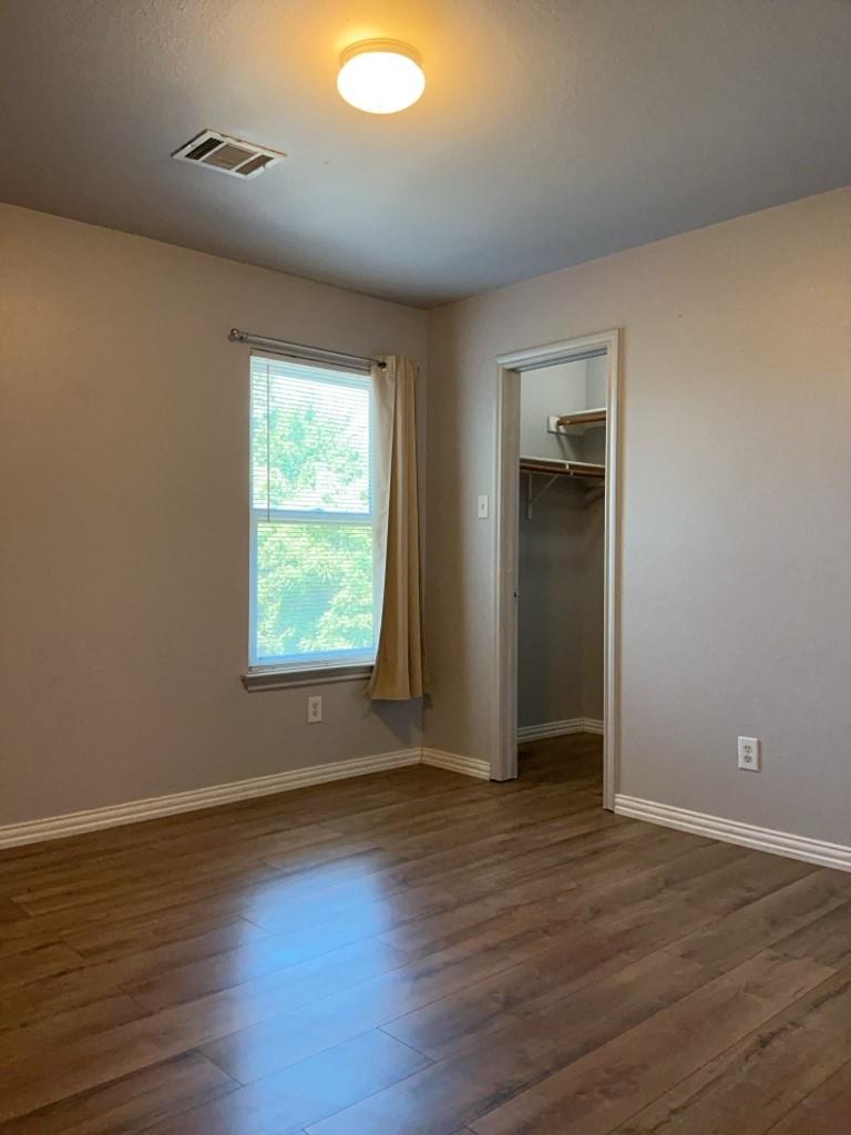 246 Marvin Cv, Hutto, TX 78634