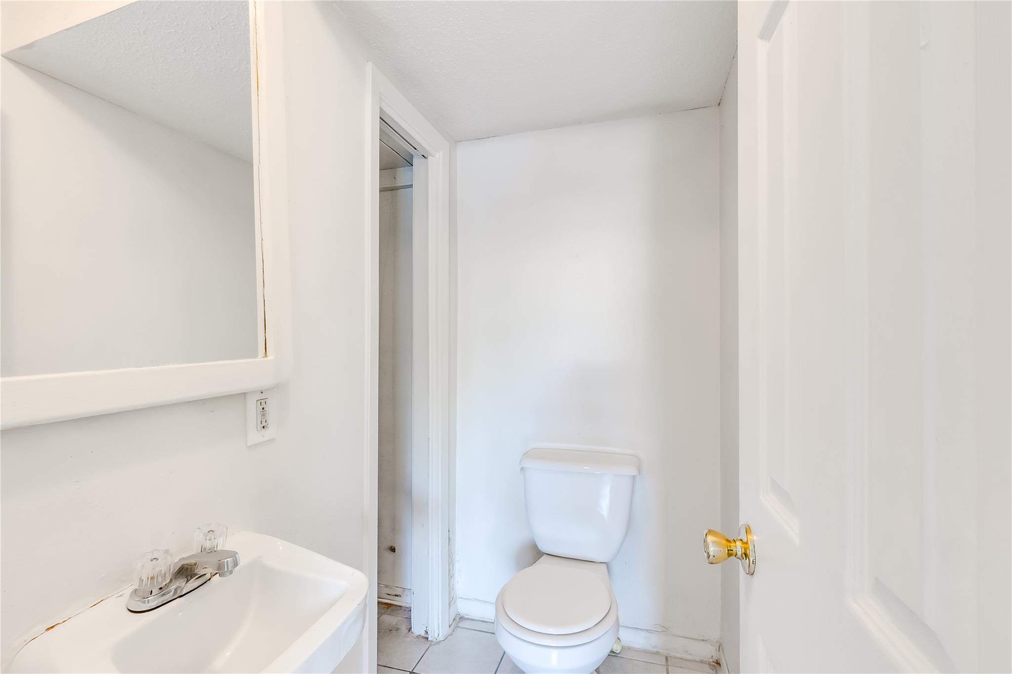 2215 Mission Hill Cir # 103, Austin, TX 78741