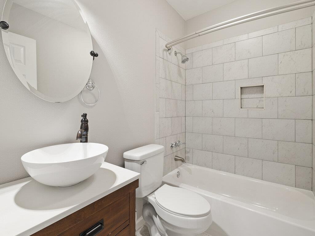 6603 Krollton Dr, Austin, TX 78745