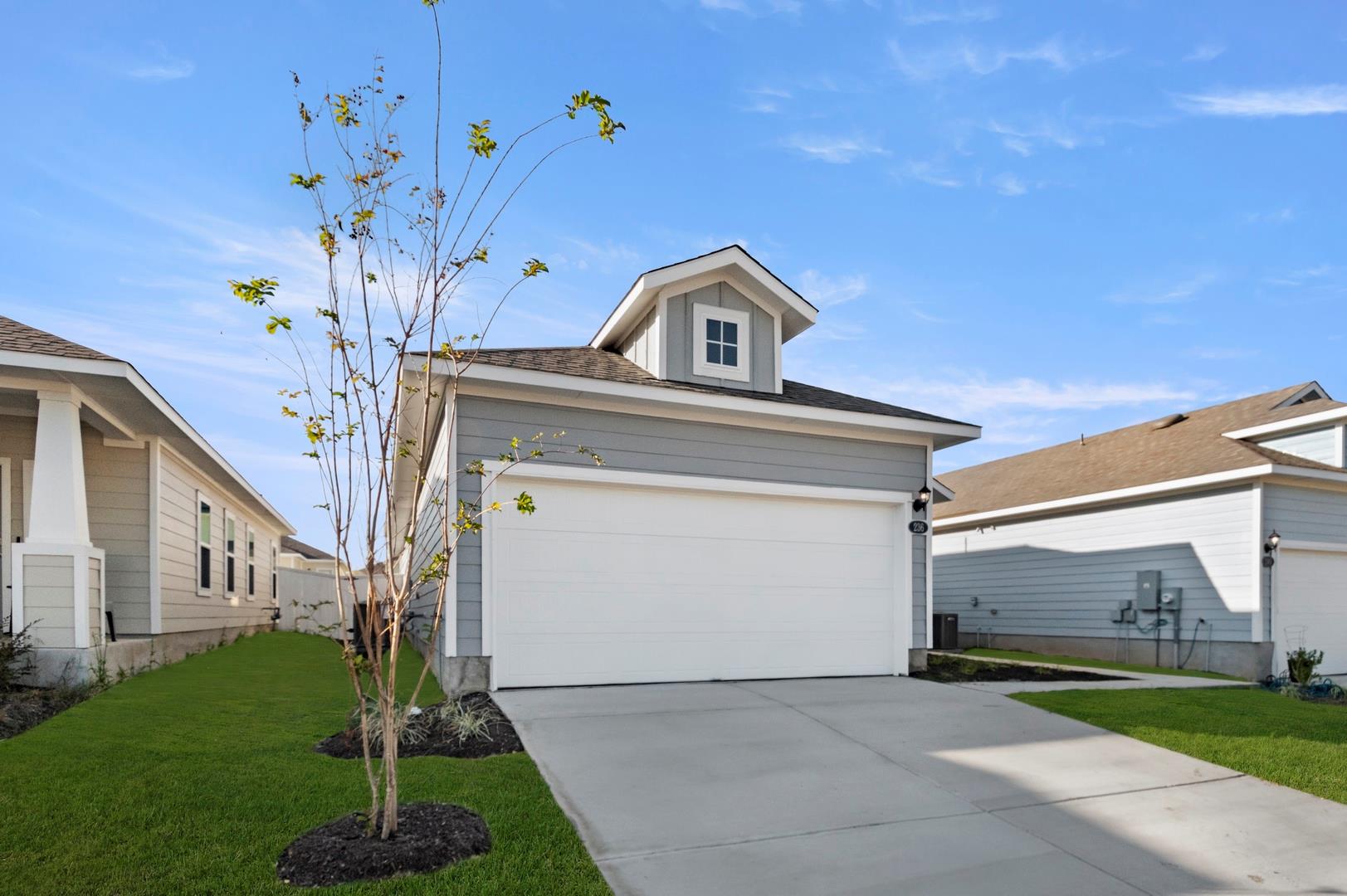 236 Barley Ln, Elgin, TX 78621