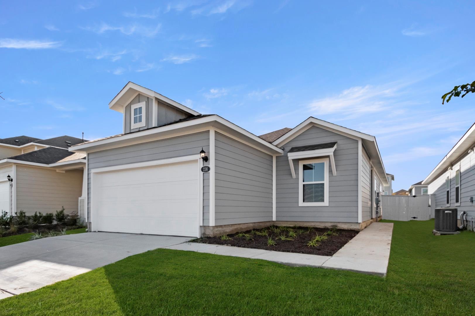 236 Barley Ln, Elgin, TX 78621