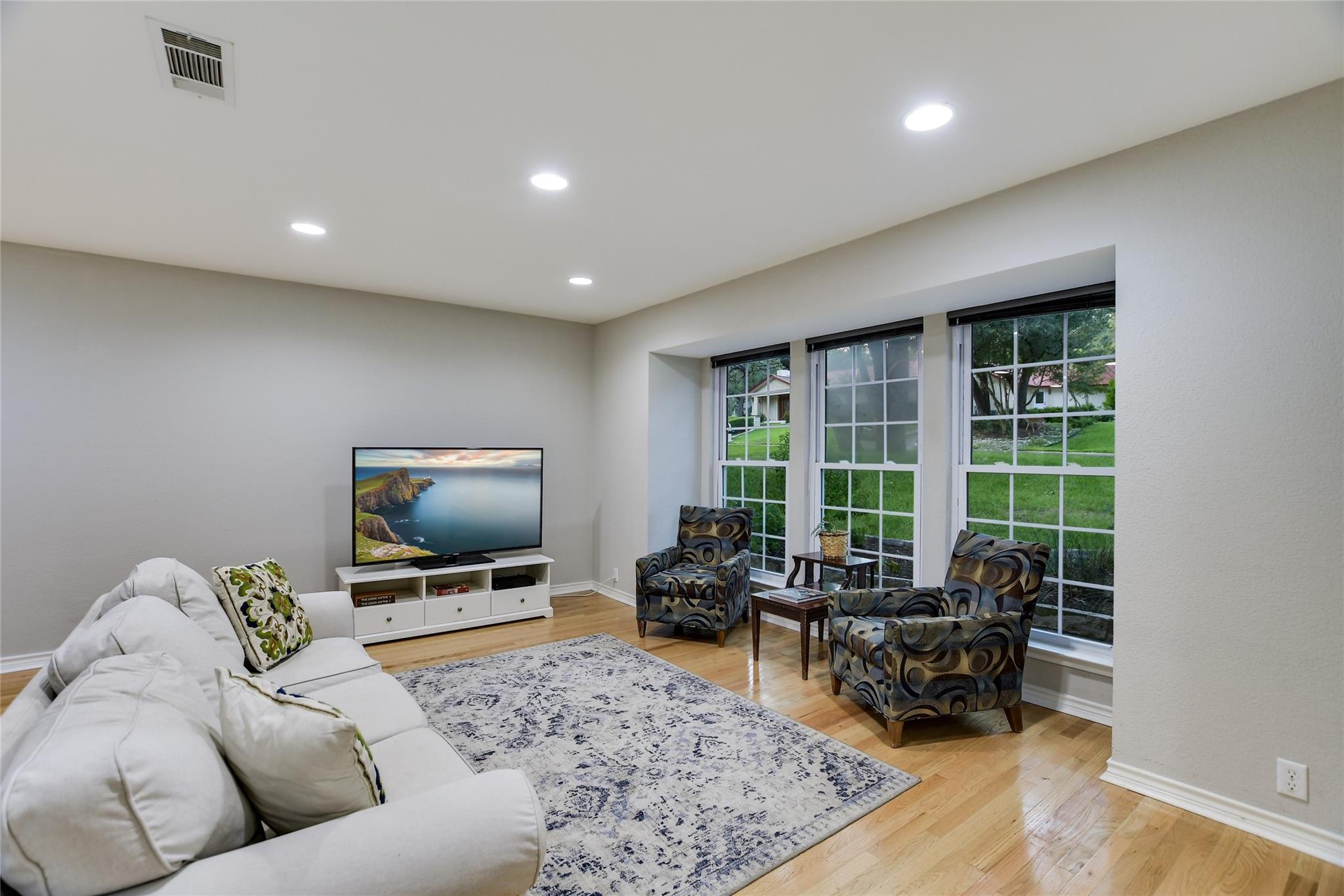 7615 Rockpoint Dr, Austin, TX 78731