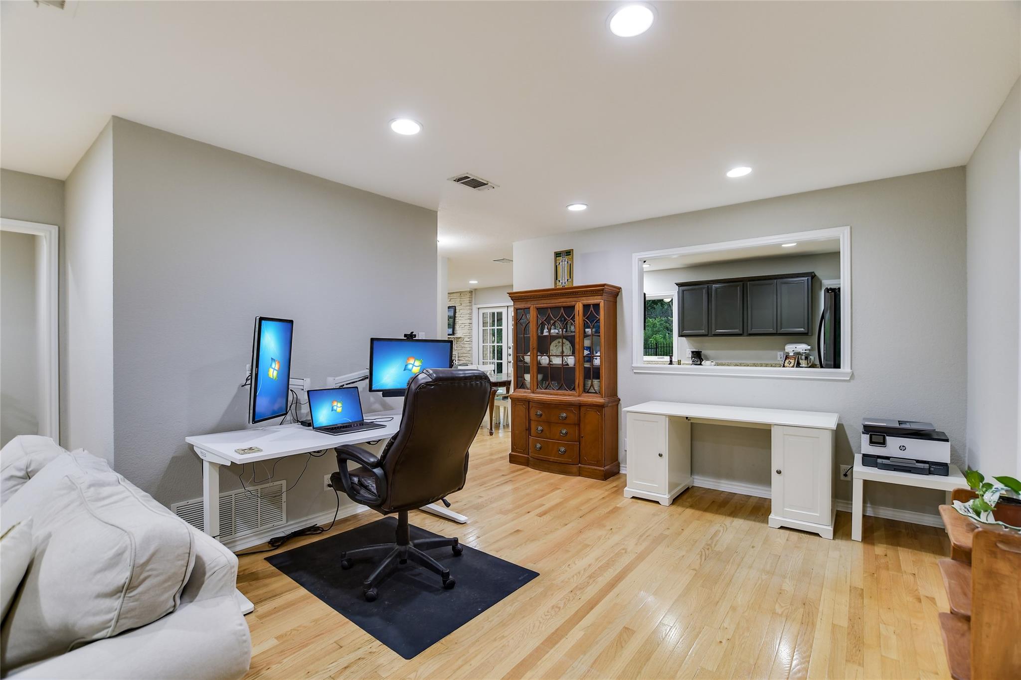 7615 Rockpoint Dr, Austin, TX 78731