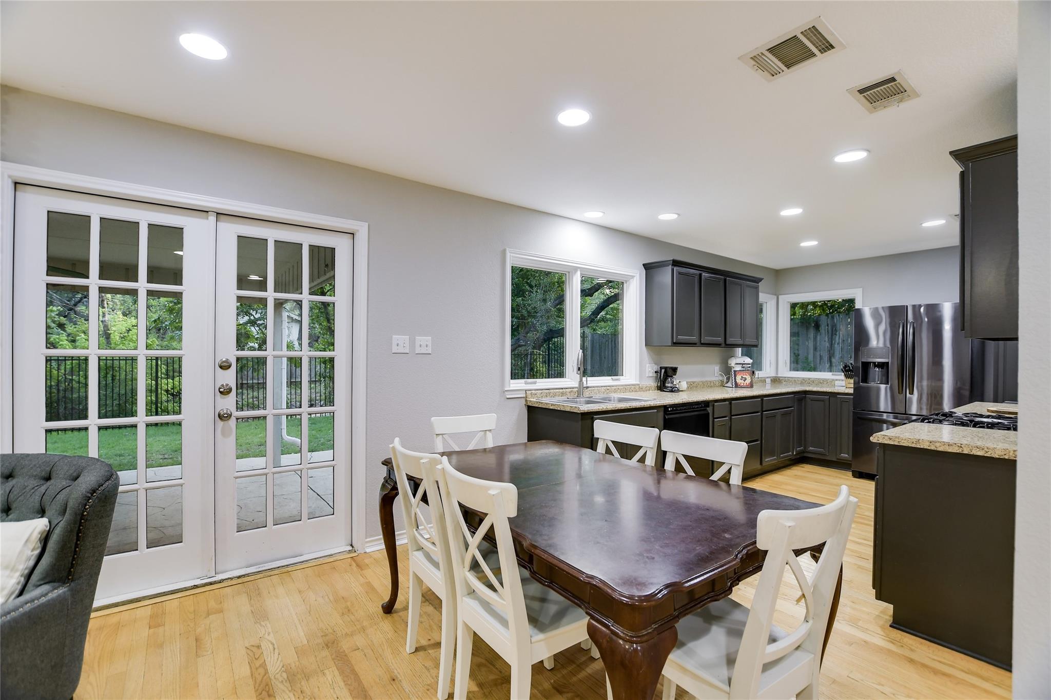 7615 Rockpoint Dr, Austin, TX 78731