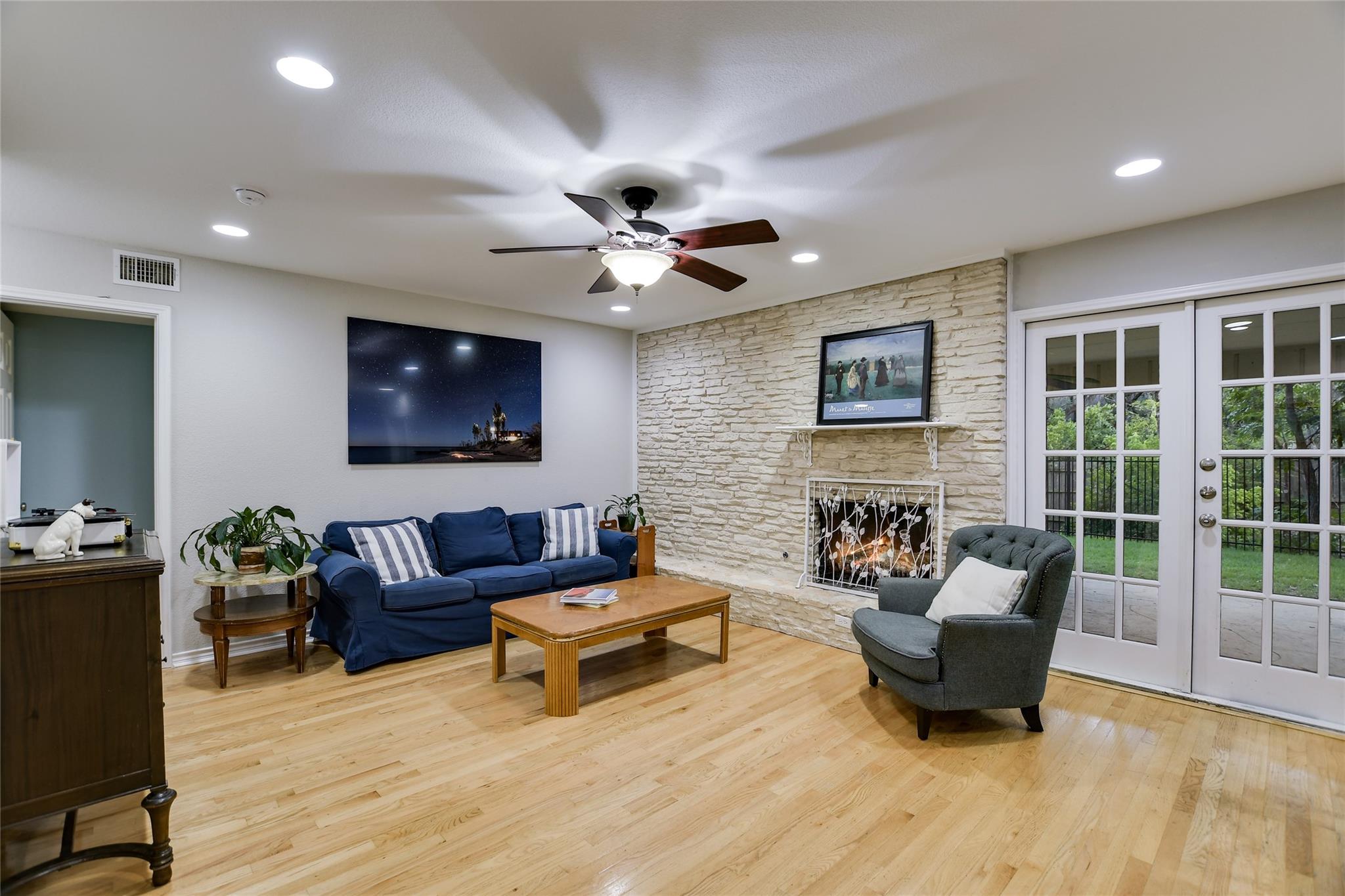 7615 Rockpoint Dr, Austin, TX 78731