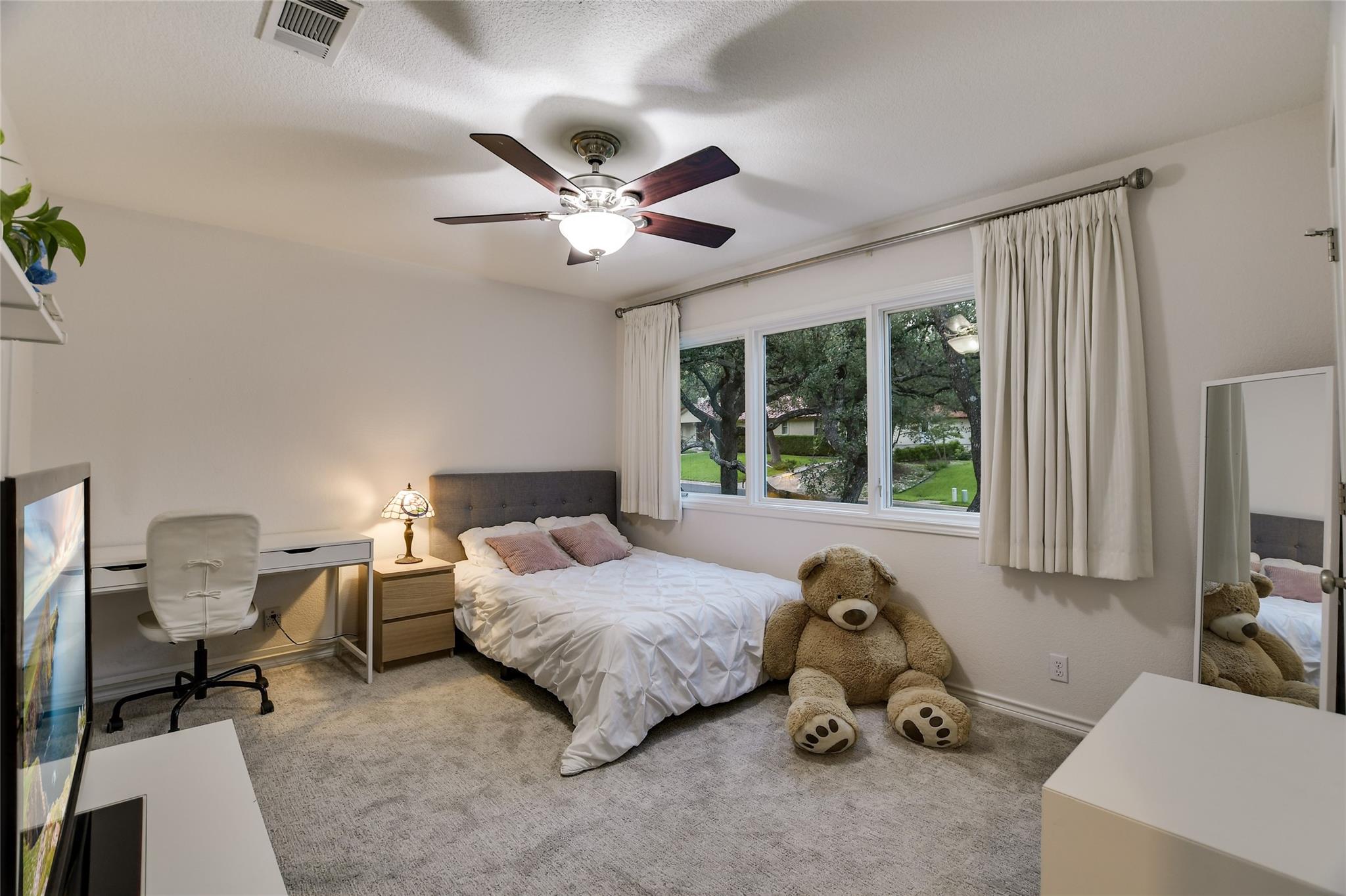 7615 Rockpoint Dr, Austin, TX 78731