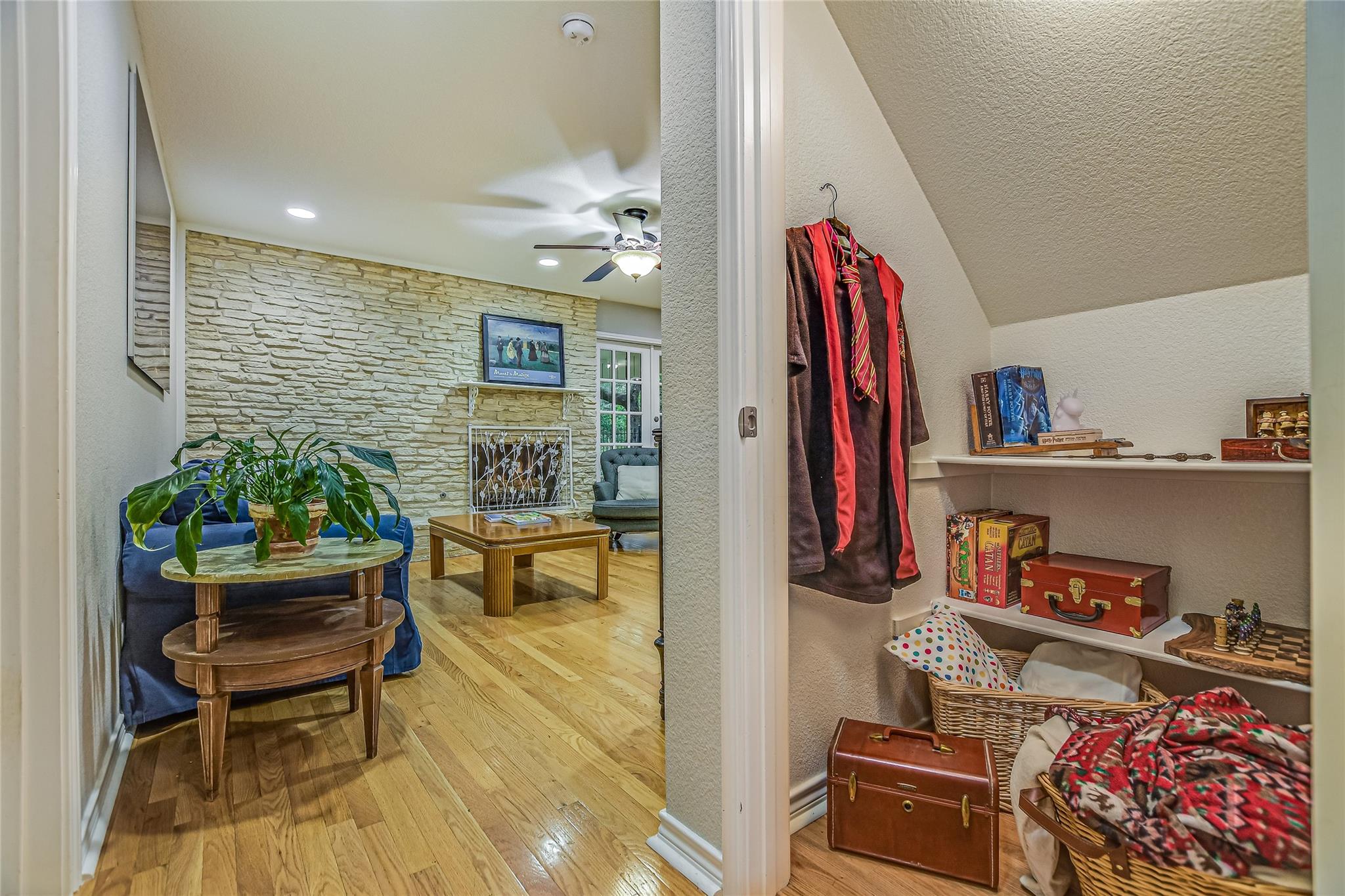 7615 Rockpoint Dr, Austin, TX 78731