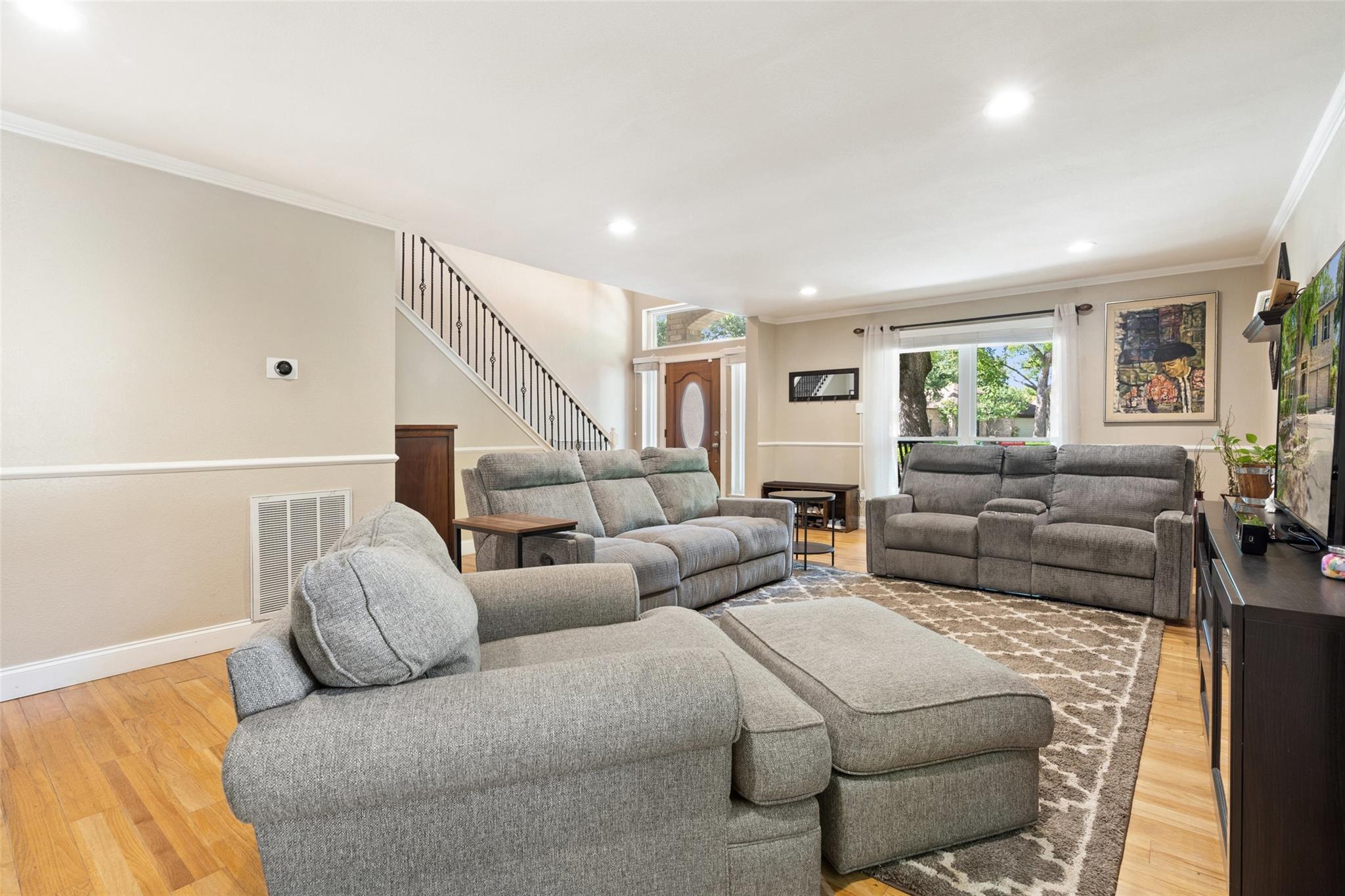 809 Setting Sun Ct, Pflugerville, TX 78660