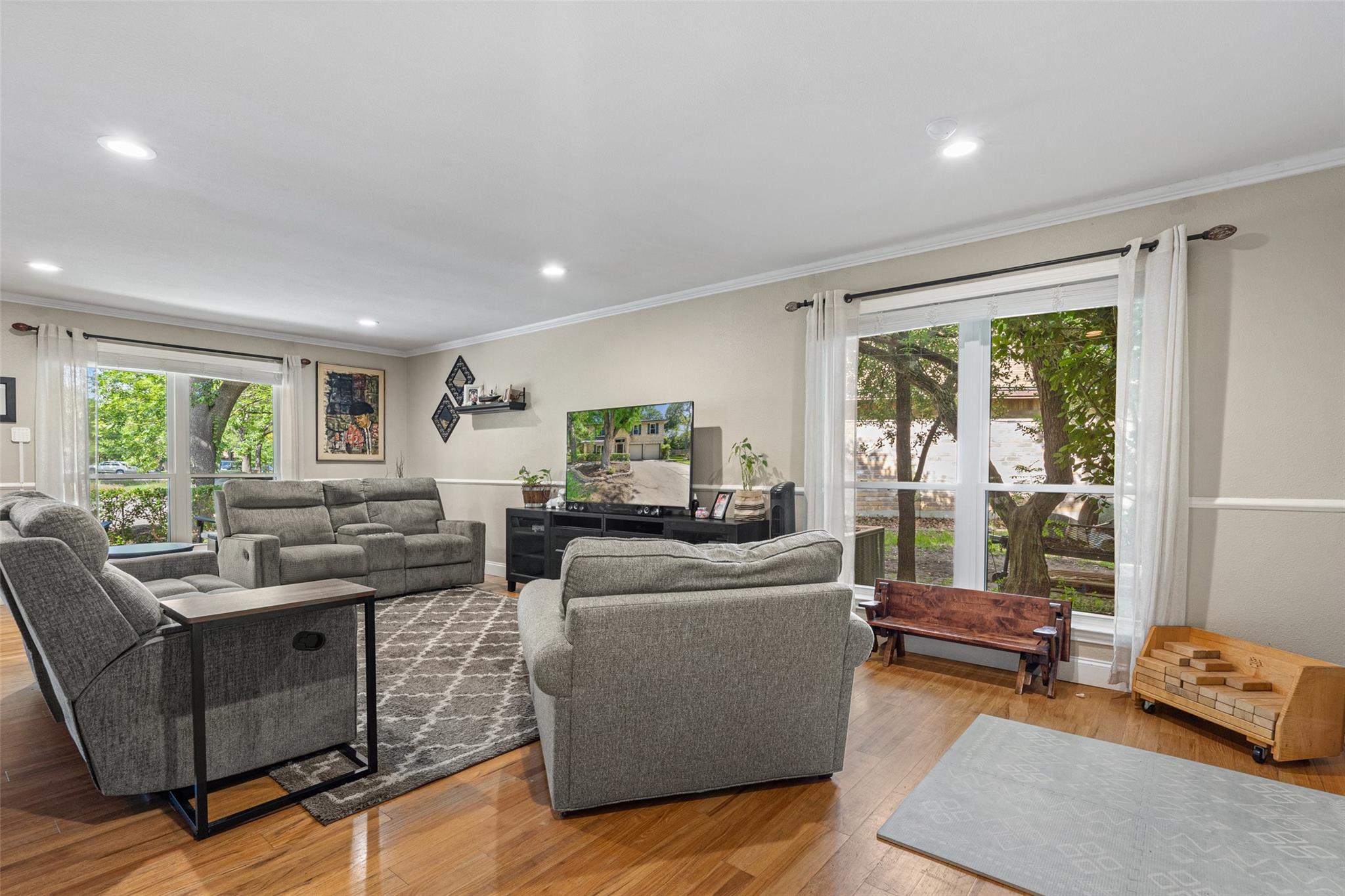 809 Setting Sun Ct, Pflugerville, TX 78660