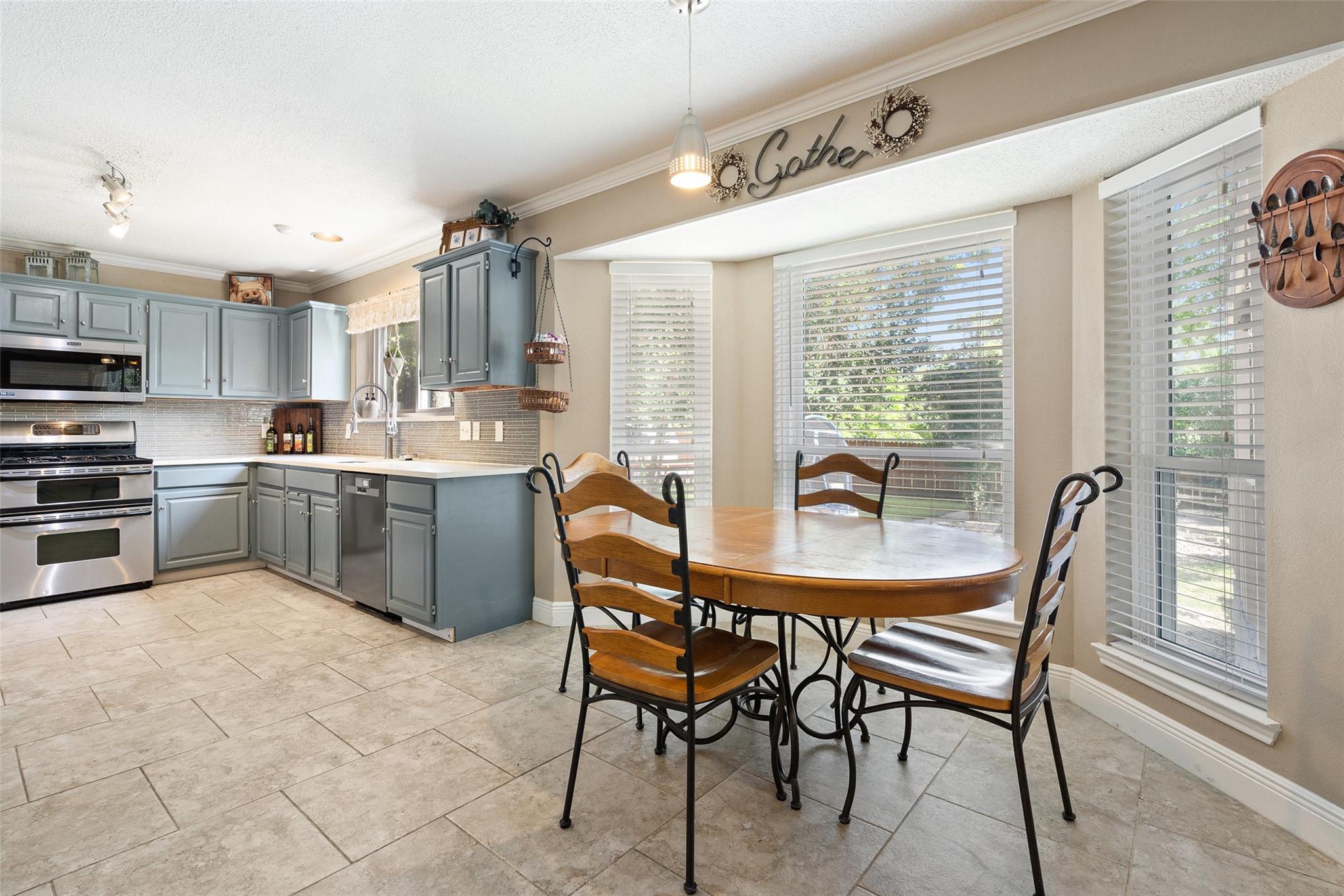 809 Setting Sun Ct, Pflugerville, TX 78660