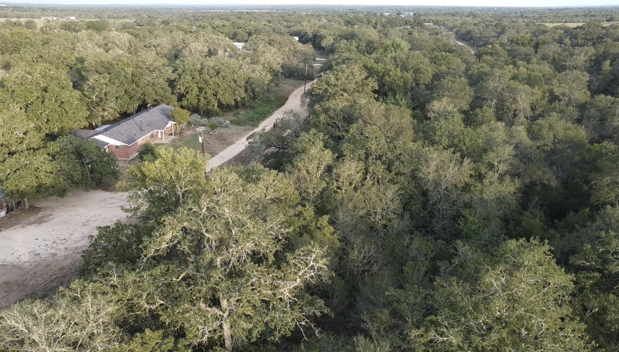 535 Paintbrush Trl, Lockhart, TX 78644