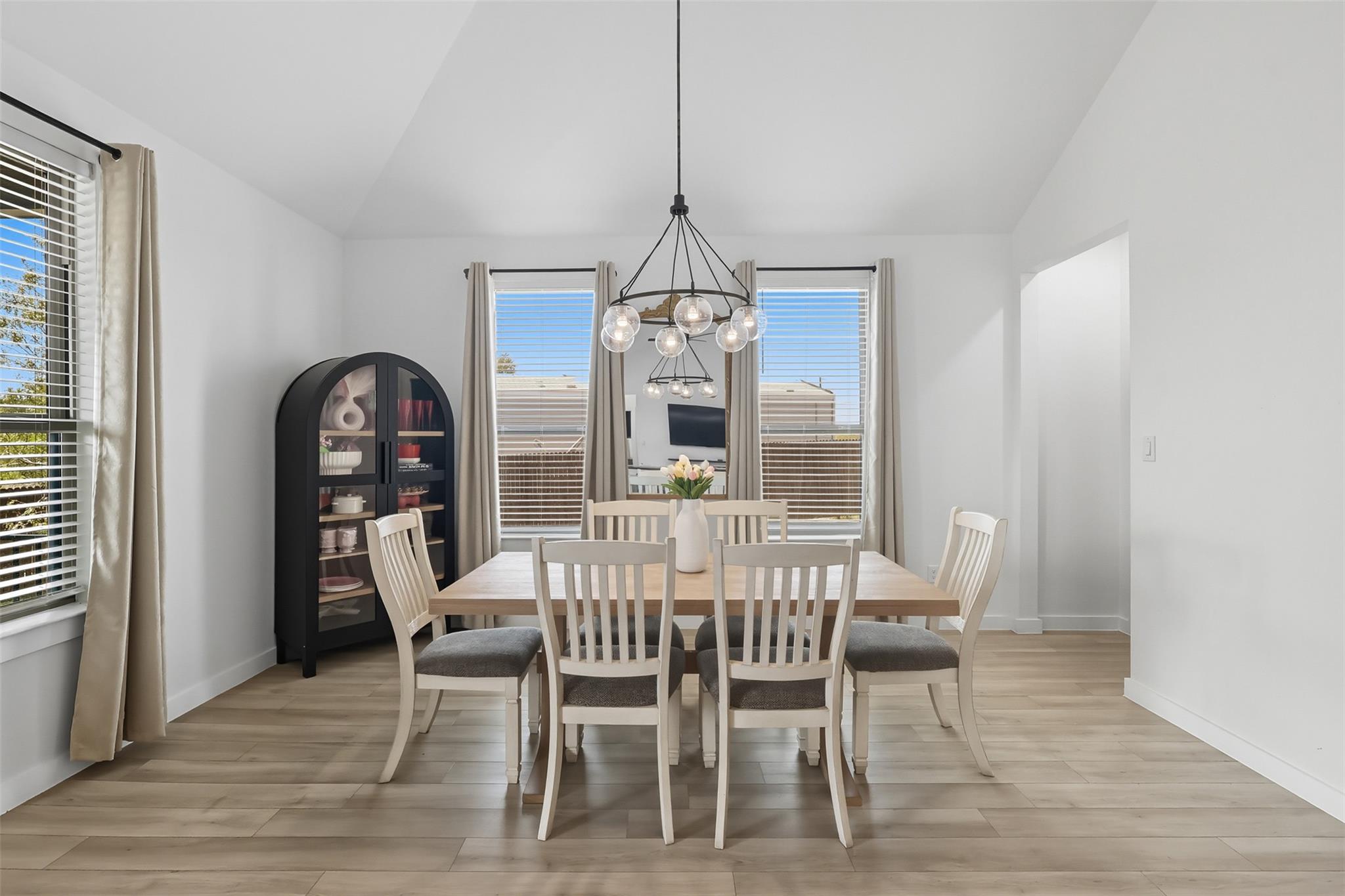 195 Blushing Dr, Cedar Creek, TX 78612