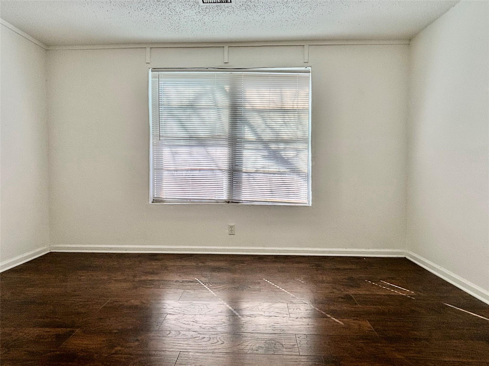 2910 E 12th St, Austin, TX 78702