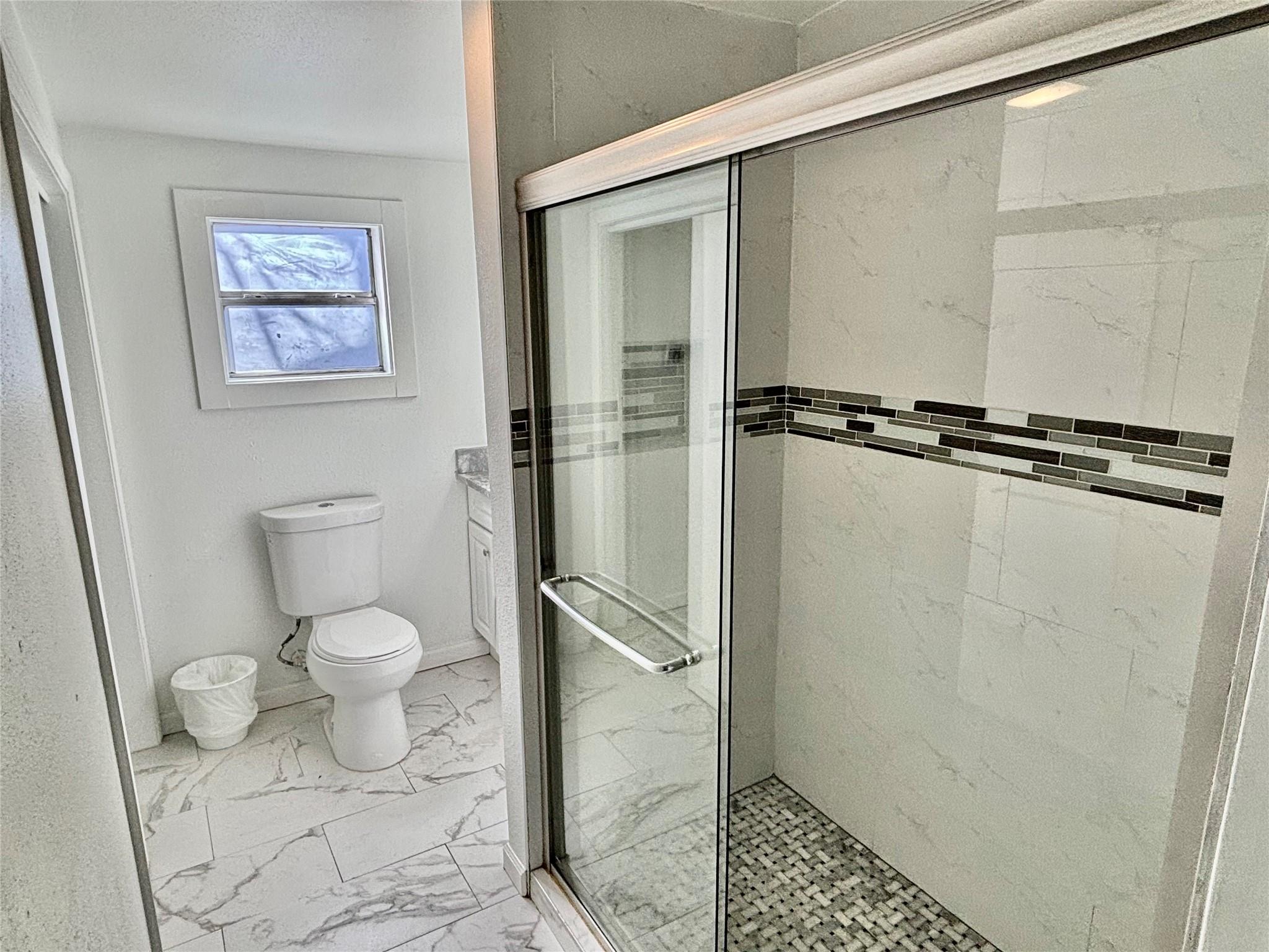 2910 E 12th St, Austin, TX 78702