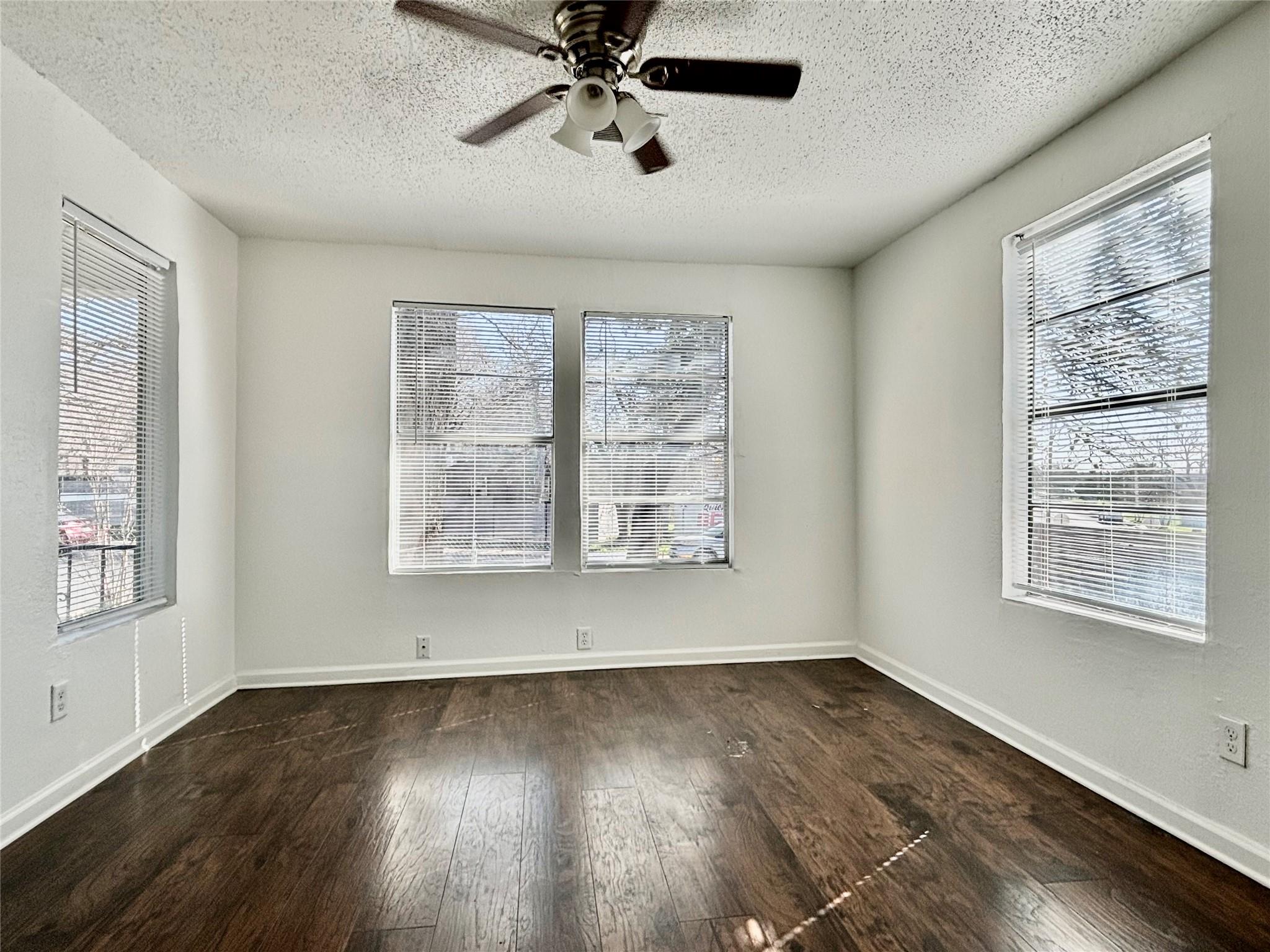 2910 E 12th St, Austin, TX 78702