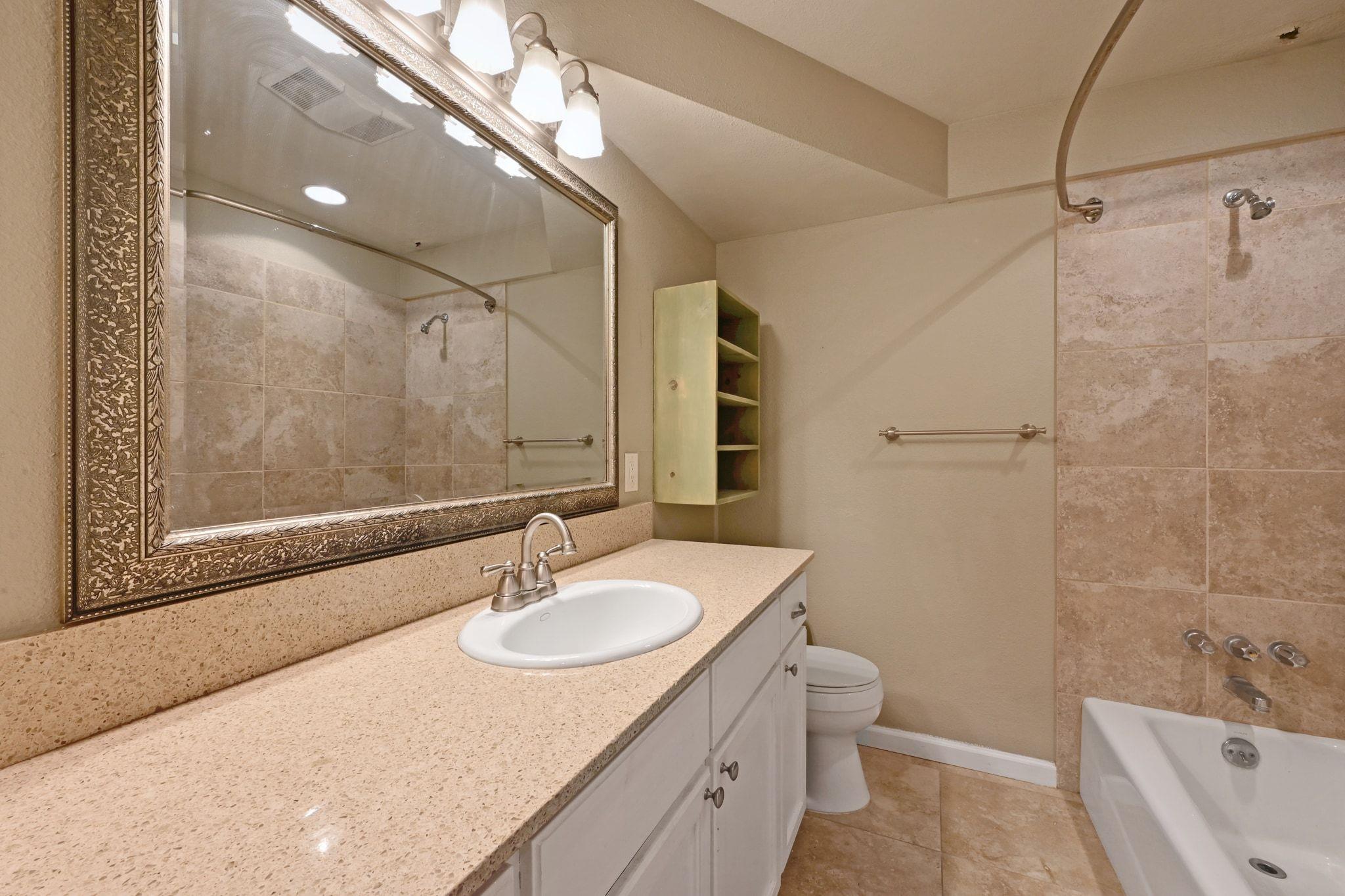 2425 Ashdale Dr # 28, Austin, TX 78757