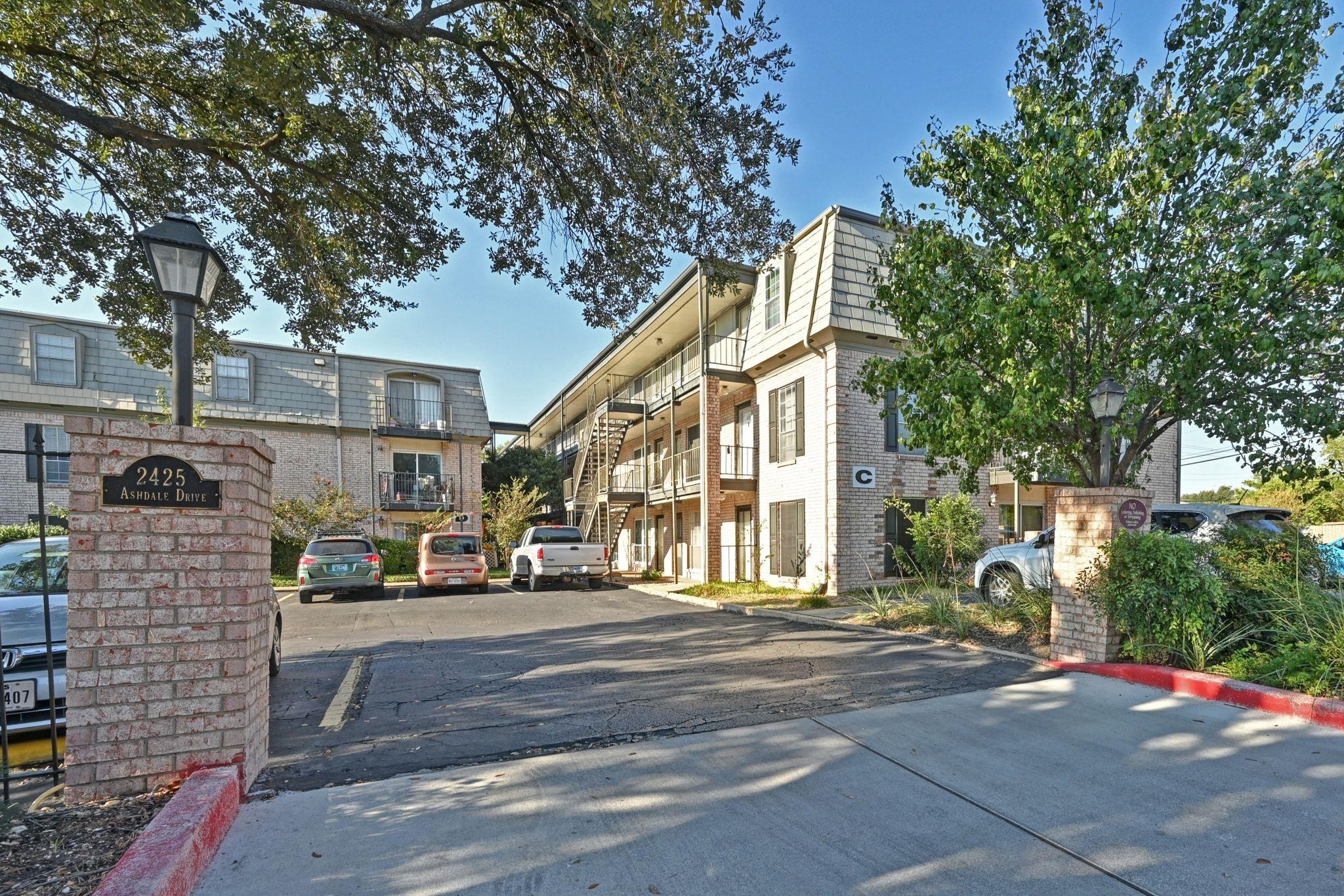 2425 Ashdale Dr # 28, Austin, TX 78757