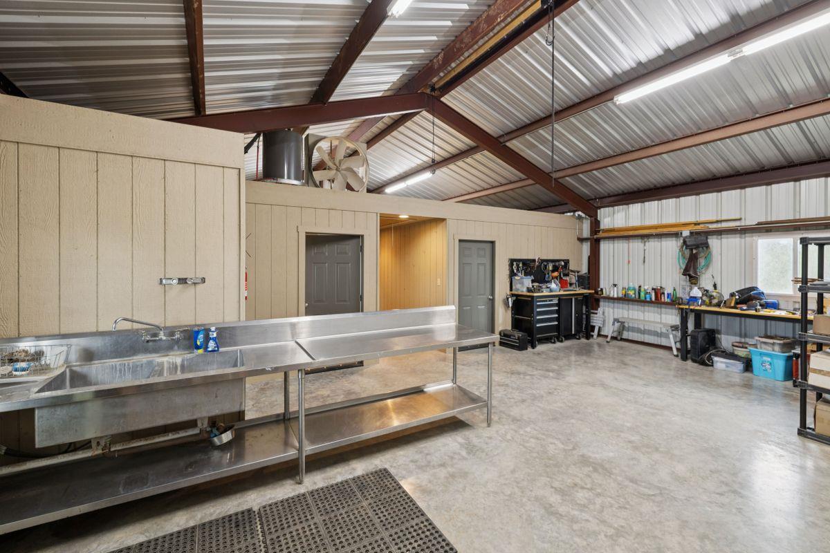 275 Starview Rd, Fredericksburg, TX 78624