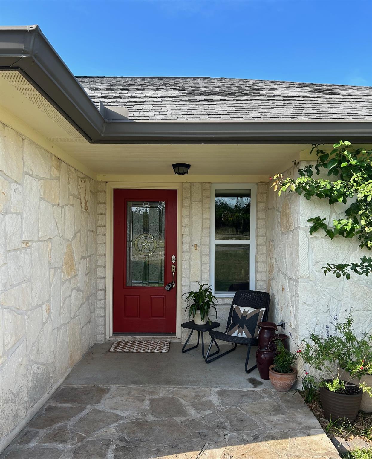 275 Starview Rd, Fredericksburg, TX 78624