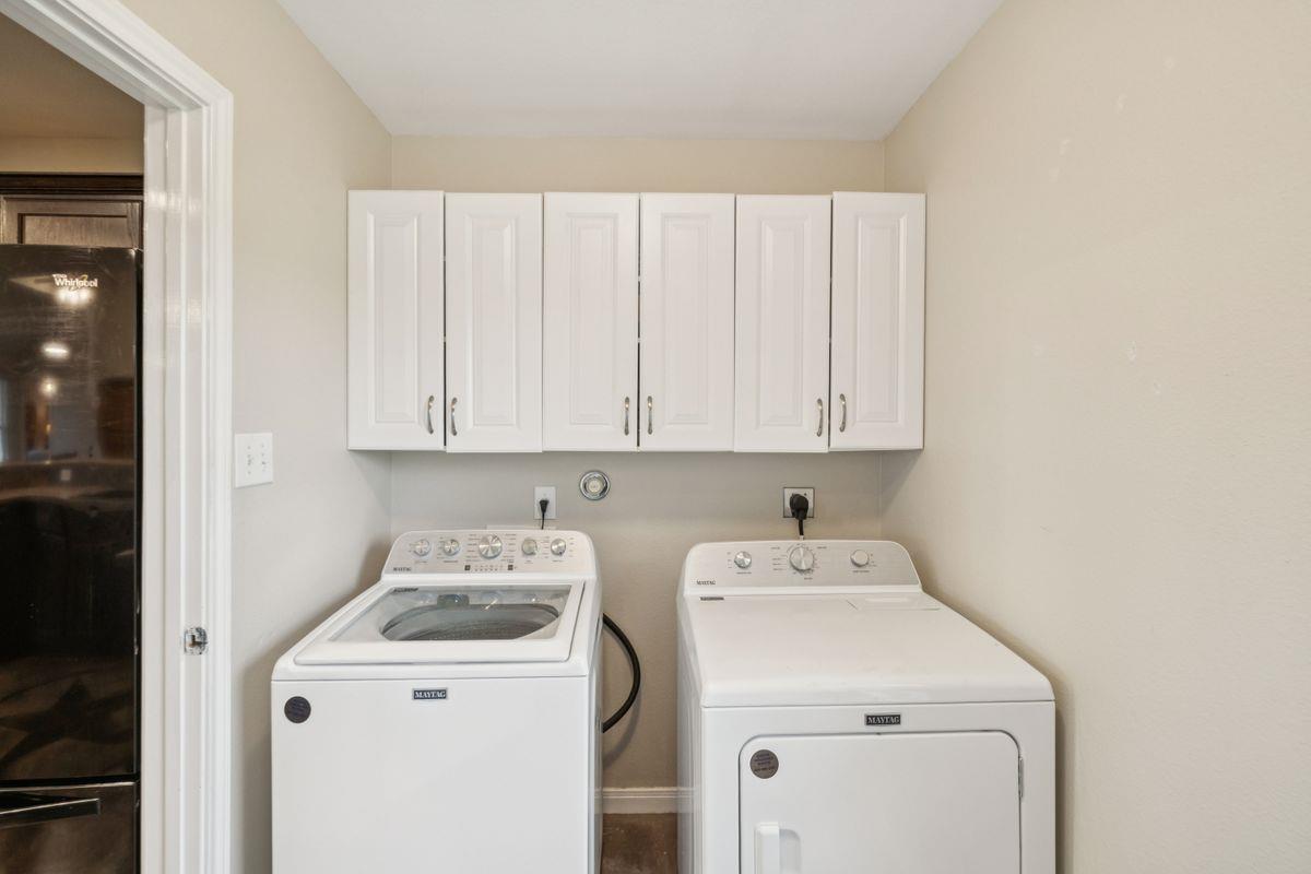 275 Starview Rd, Fredericksburg, TX 78624