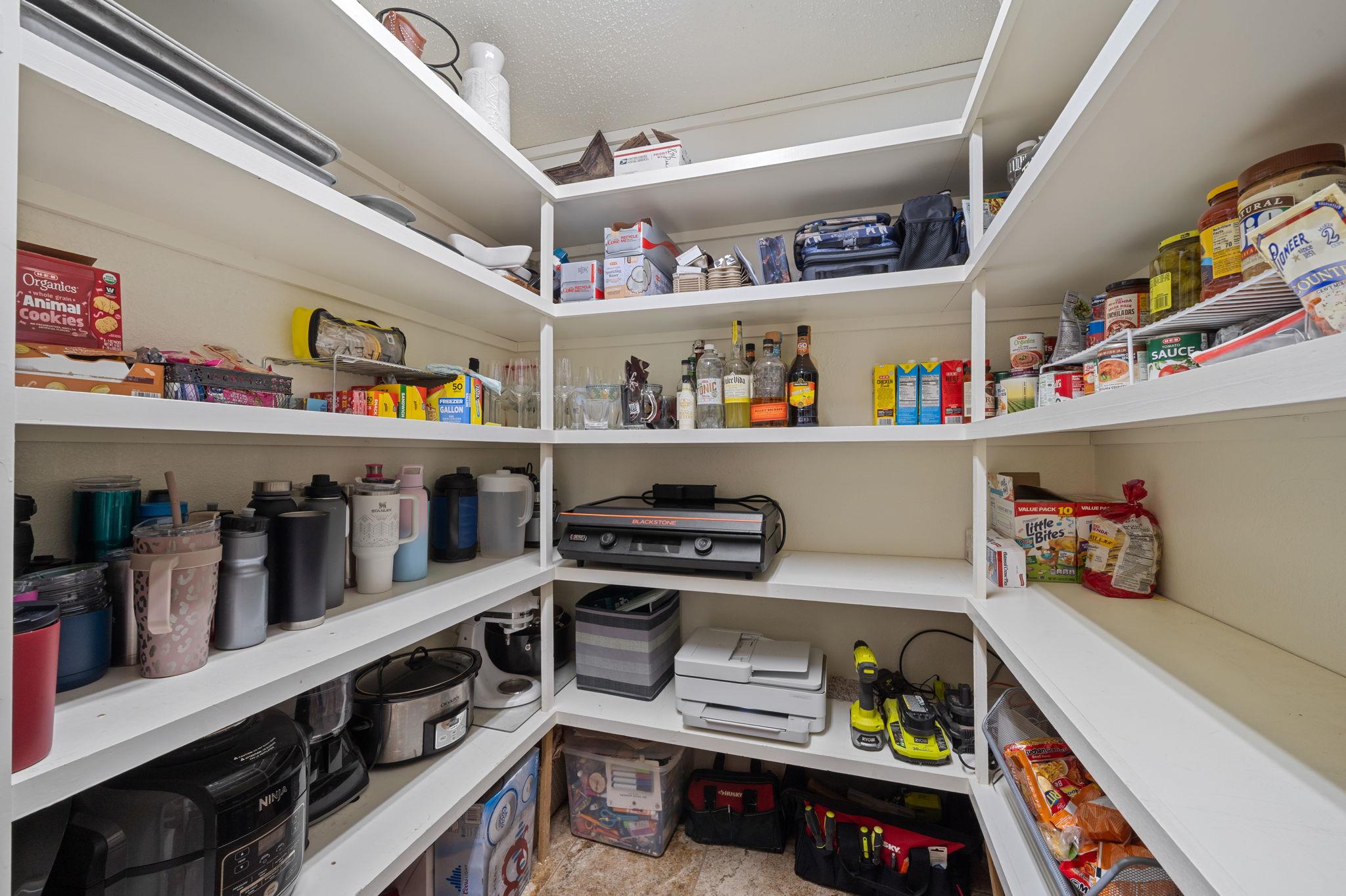 874 Pine Ln, Cottonwood Shores, TX 78657