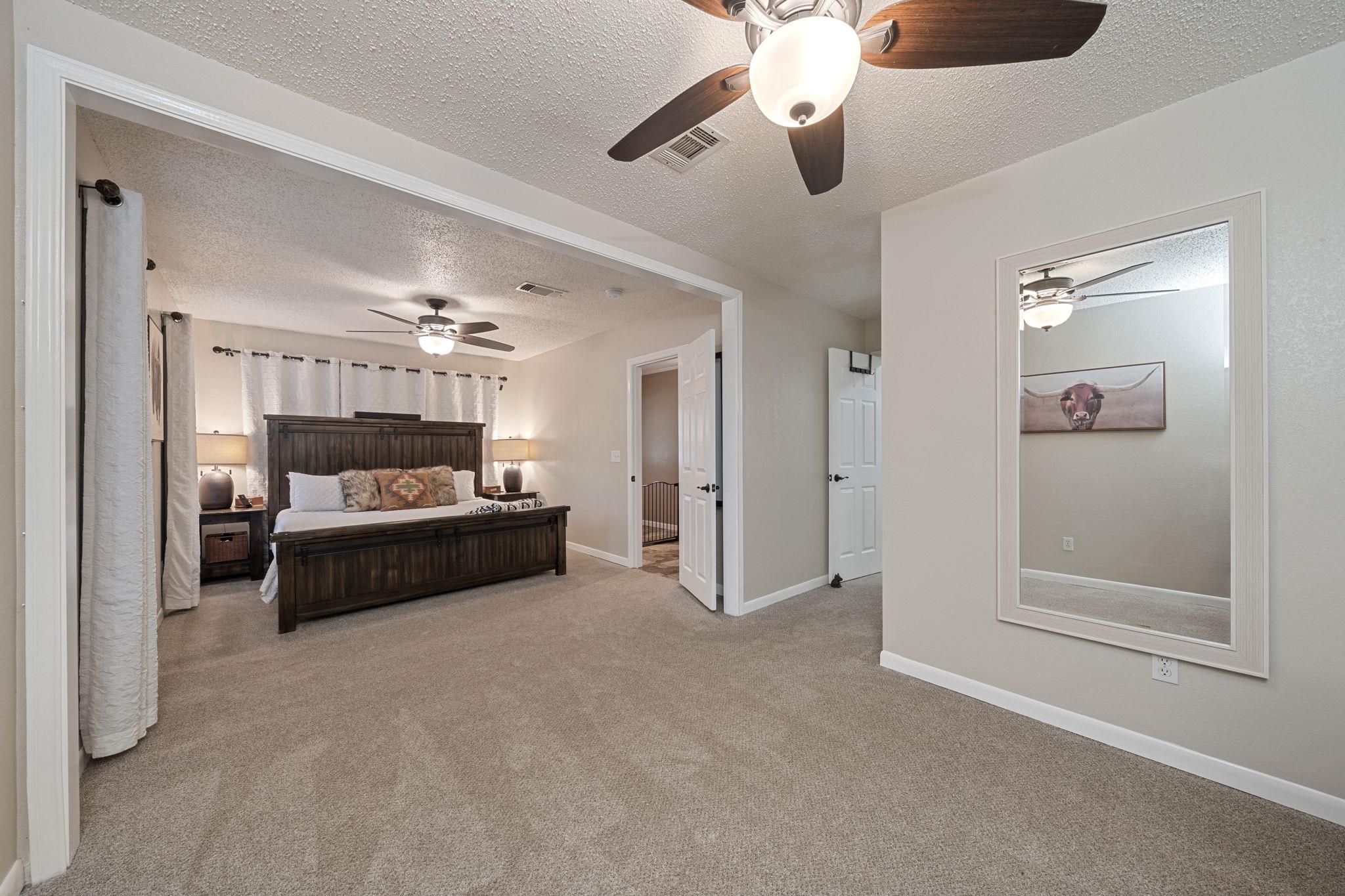 874 Pine Ln, Cottonwood Shores, TX 78657